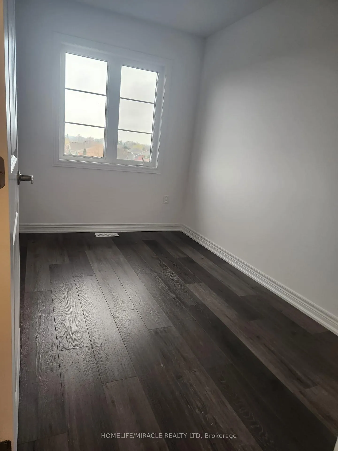 Photo 21 of Unit 2, 106 Court Drive, Brant, Paris — HOMEH