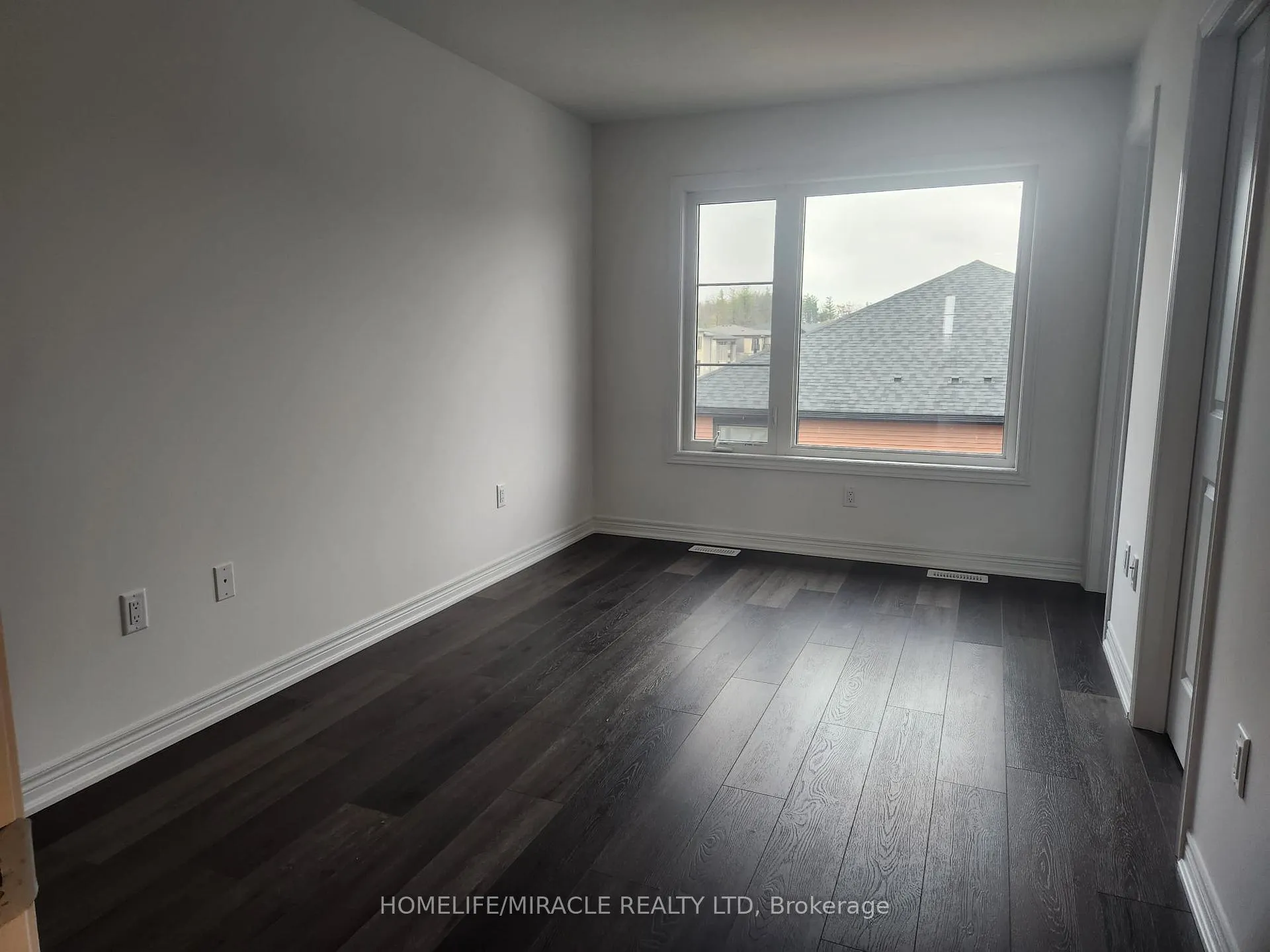 Photo 22 of Unit 2, 106 Court Drive, Brant, Paris — HOMEH