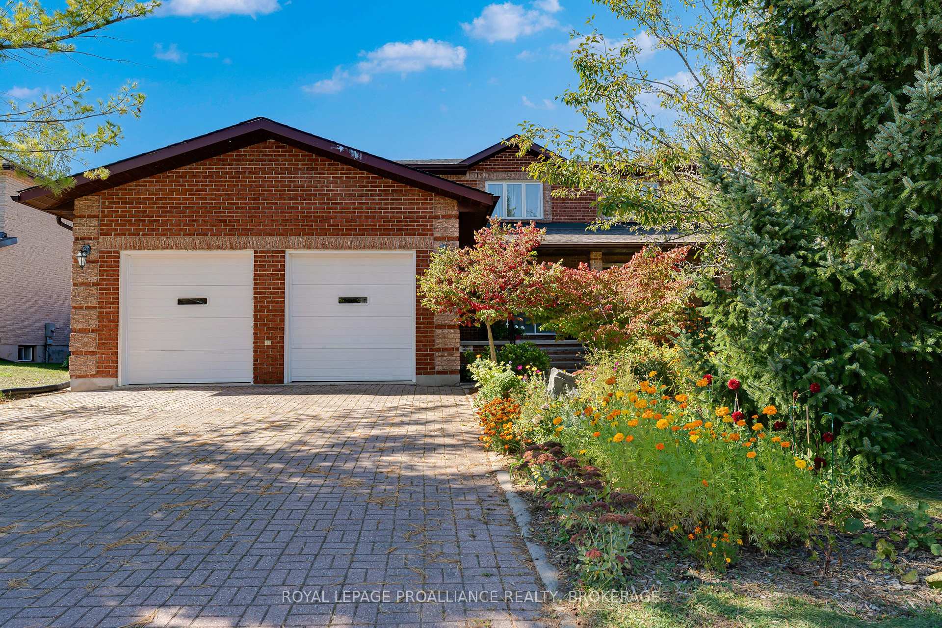 Front of 995 Auden Park Drive