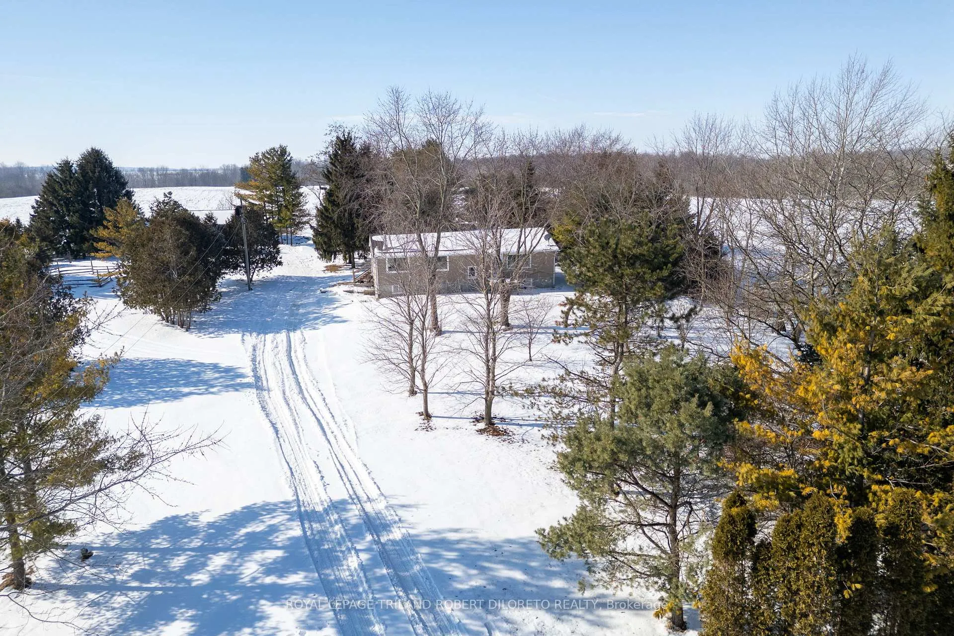 Photo 7 of 21477 Springfield Road, Southwest Middlesex, Rural Southwest Middlesex — HOMEH
