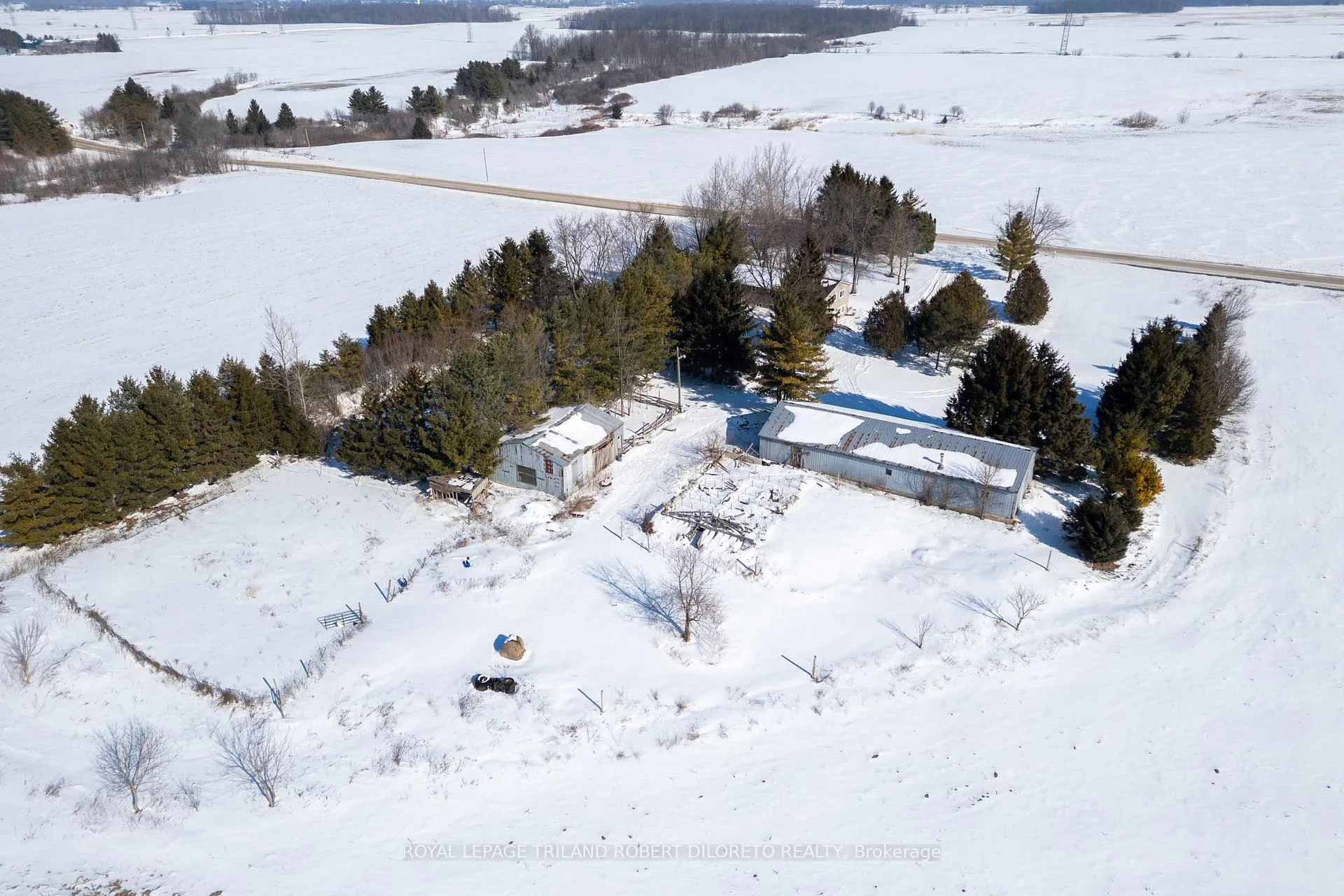 Photo 8 of 21477 Springfield Road, Southwest Middlesex, Rural Southwest Middlesex — HOMEH