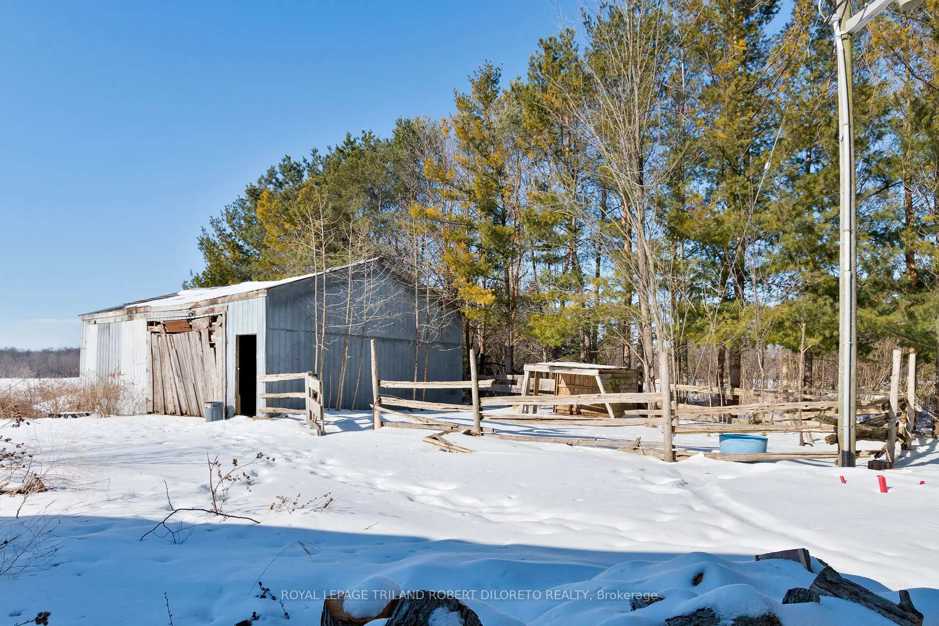 Photo 11 of 21477 Springfield Road, Southwest Middlesex, Rural Southwest Middlesex — HOMEH