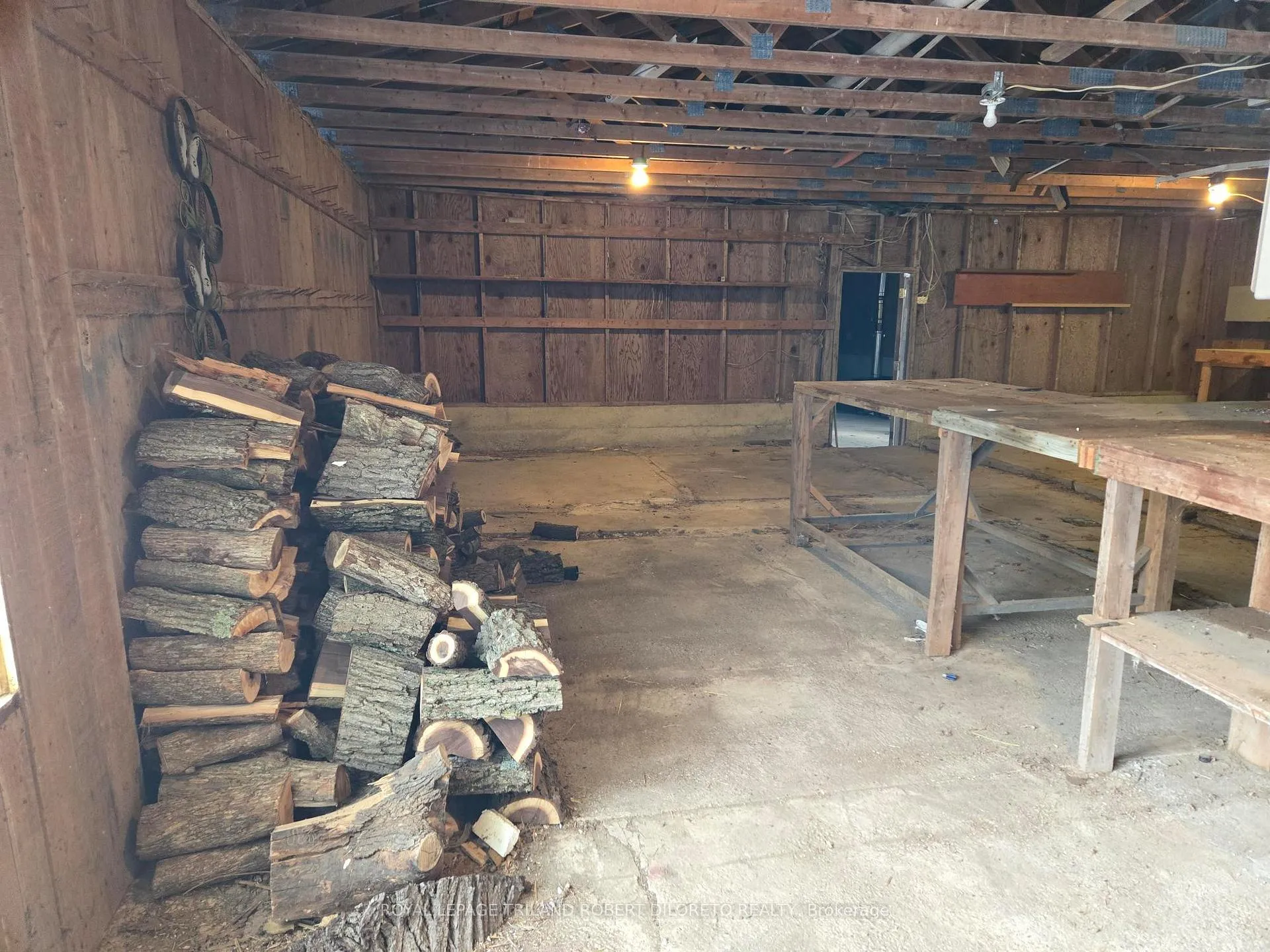 Photo 17 of 21477 Springfield Road, Southwest Middlesex, Rural Southwest Middlesex — HOMEH