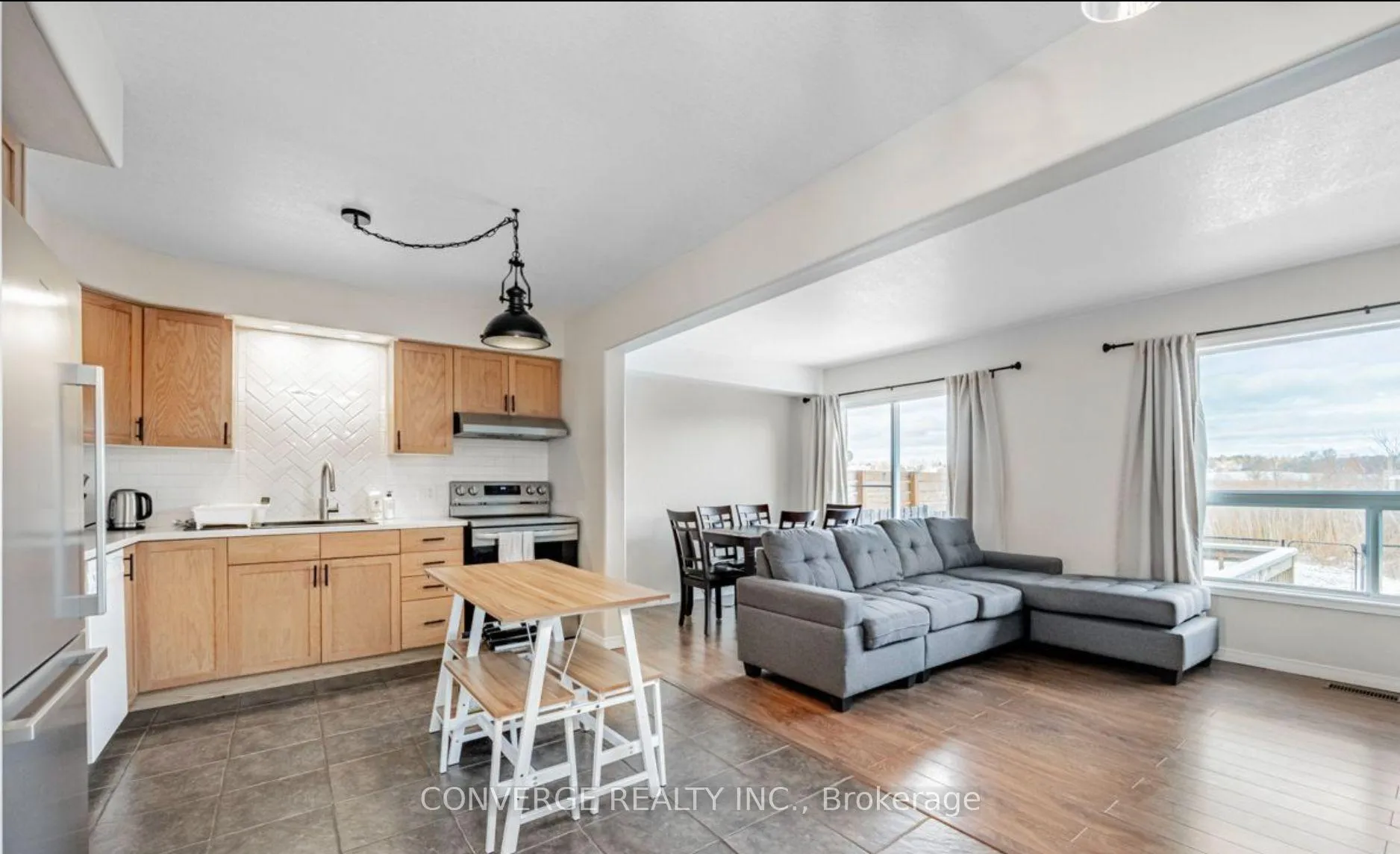 Photo 5 of 60 Shephard Avenue, New Tecumseth, Alliston — HOMEH
