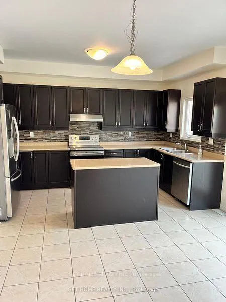 Photo 6 of 1708 Douglas Langtree Drive, Oshawa, Taunton — HOMEH