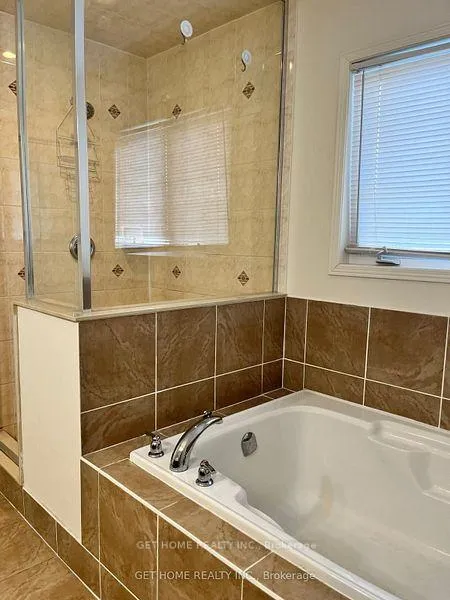 Photo 17 of 1708 Douglas Langtree Drive, Oshawa, Taunton — HOMEH