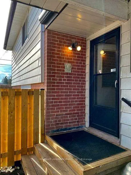 Photo 2 of Unit ( Lower ), 714 Cortez Avenue, Pickering, Bay Ridges — HOMEH
