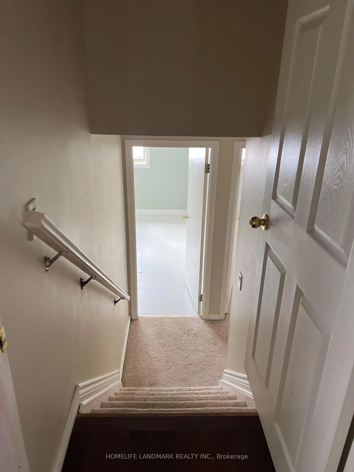 Photo 4 of Unit ( Lower ), 714 Cortez Avenue, Pickering, Bay Ridges — HOMEH