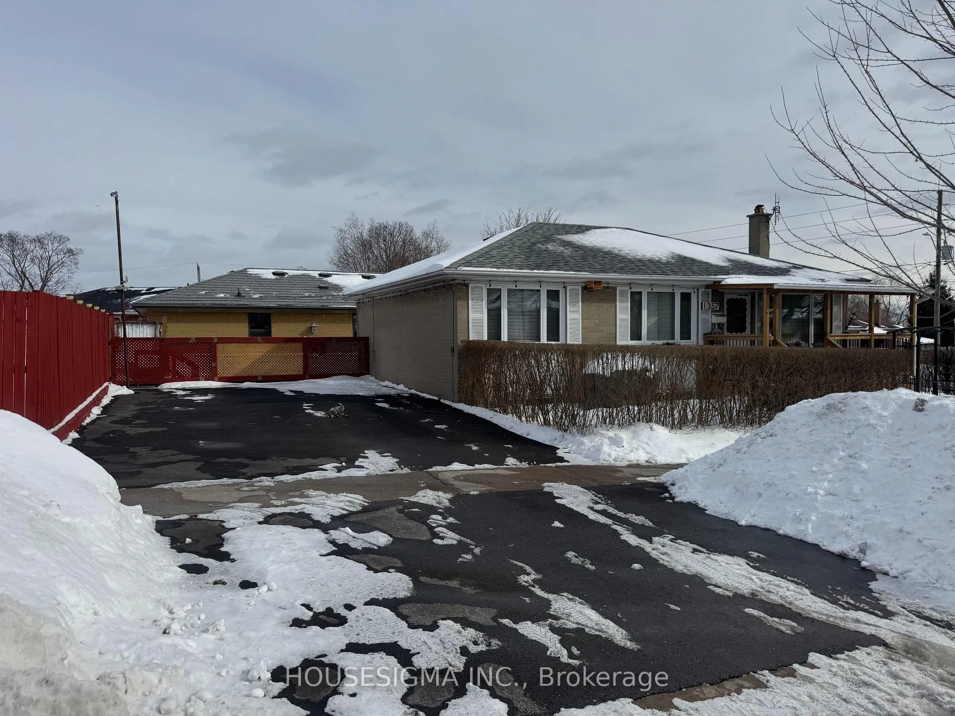 Photo 1 of 1357 Sharbot - Basement Street, Oshawa, Lakeview — HOMEH