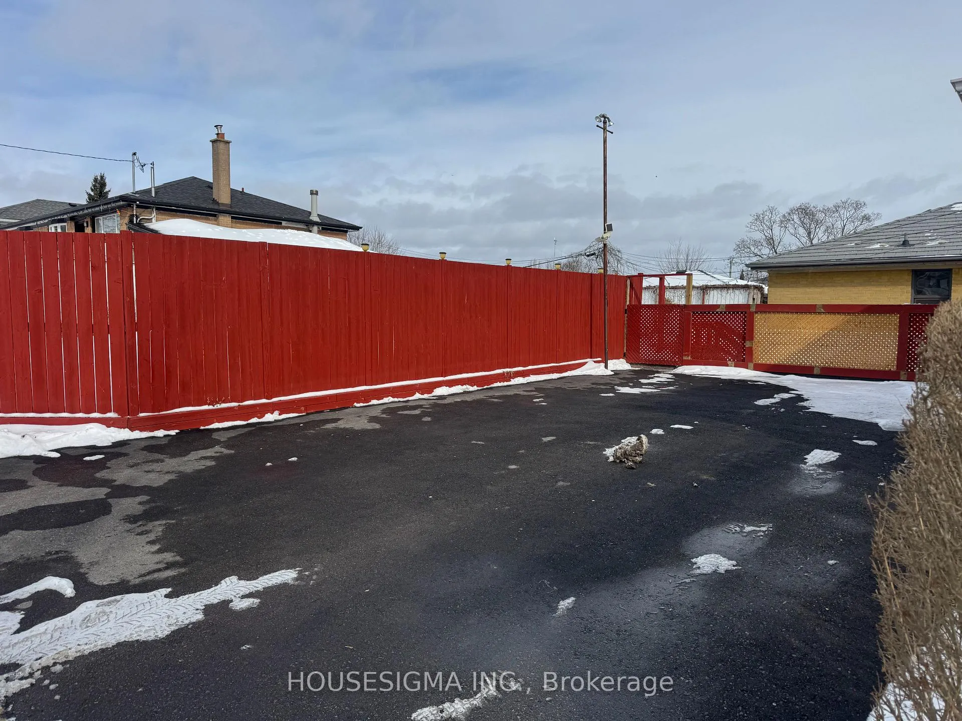 Photo 2 of 1357 Sharbot - Basement Street, Oshawa, Lakeview — HOMEH