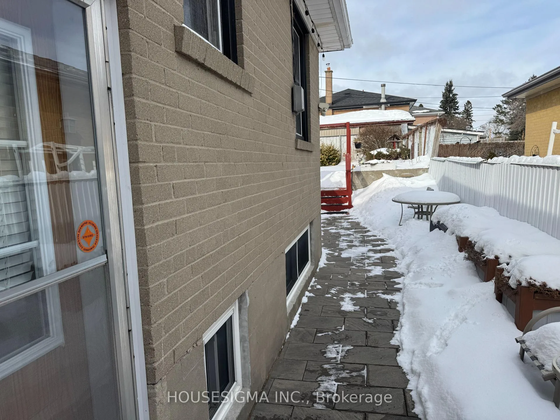 Photo 4 of 1357 Sharbot - Basement Street, Oshawa, Lakeview — HOMEH