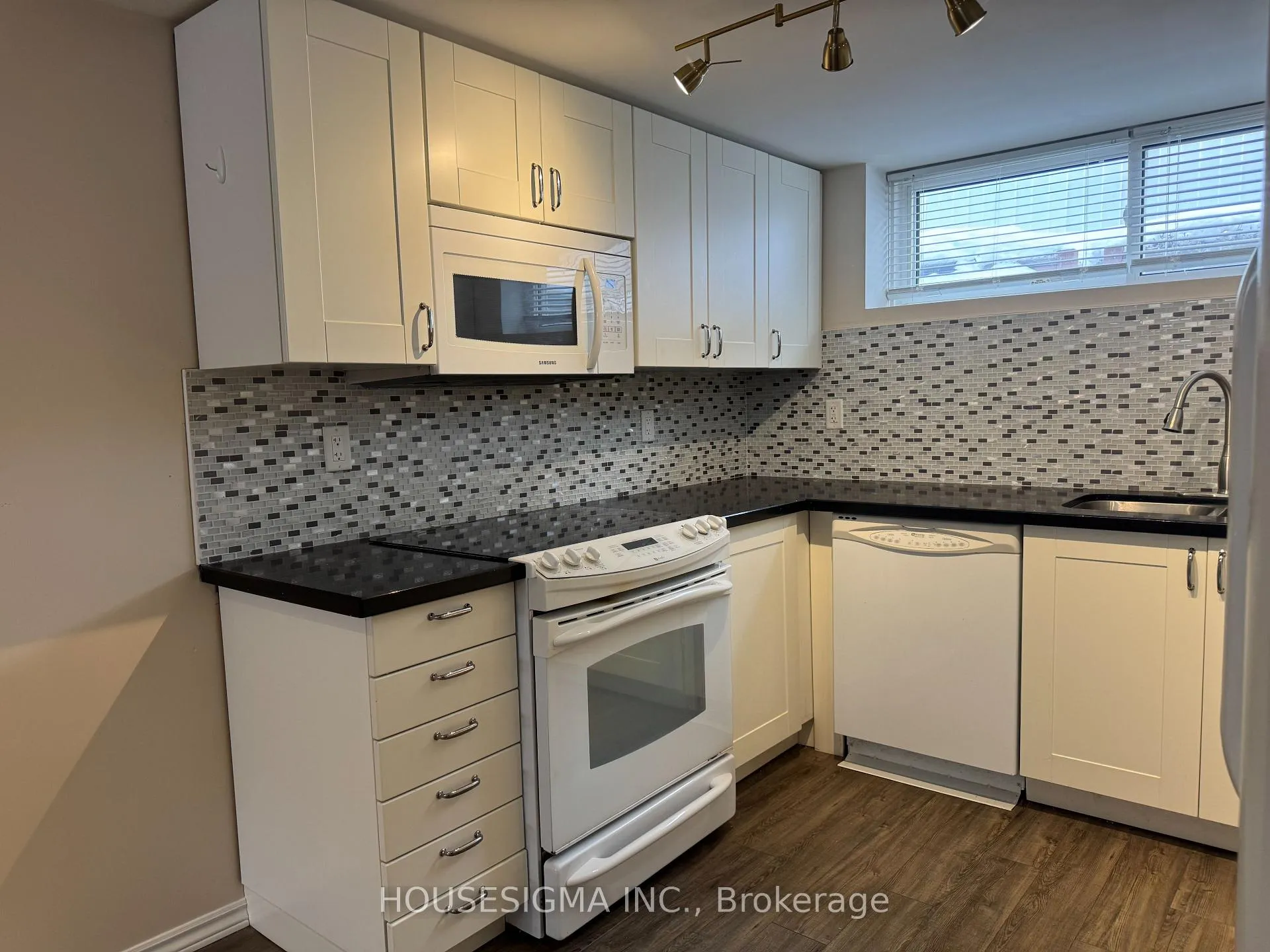 Photo 12 of 1357 Sharbot - Basement Street, Oshawa, Lakeview — HOMEH