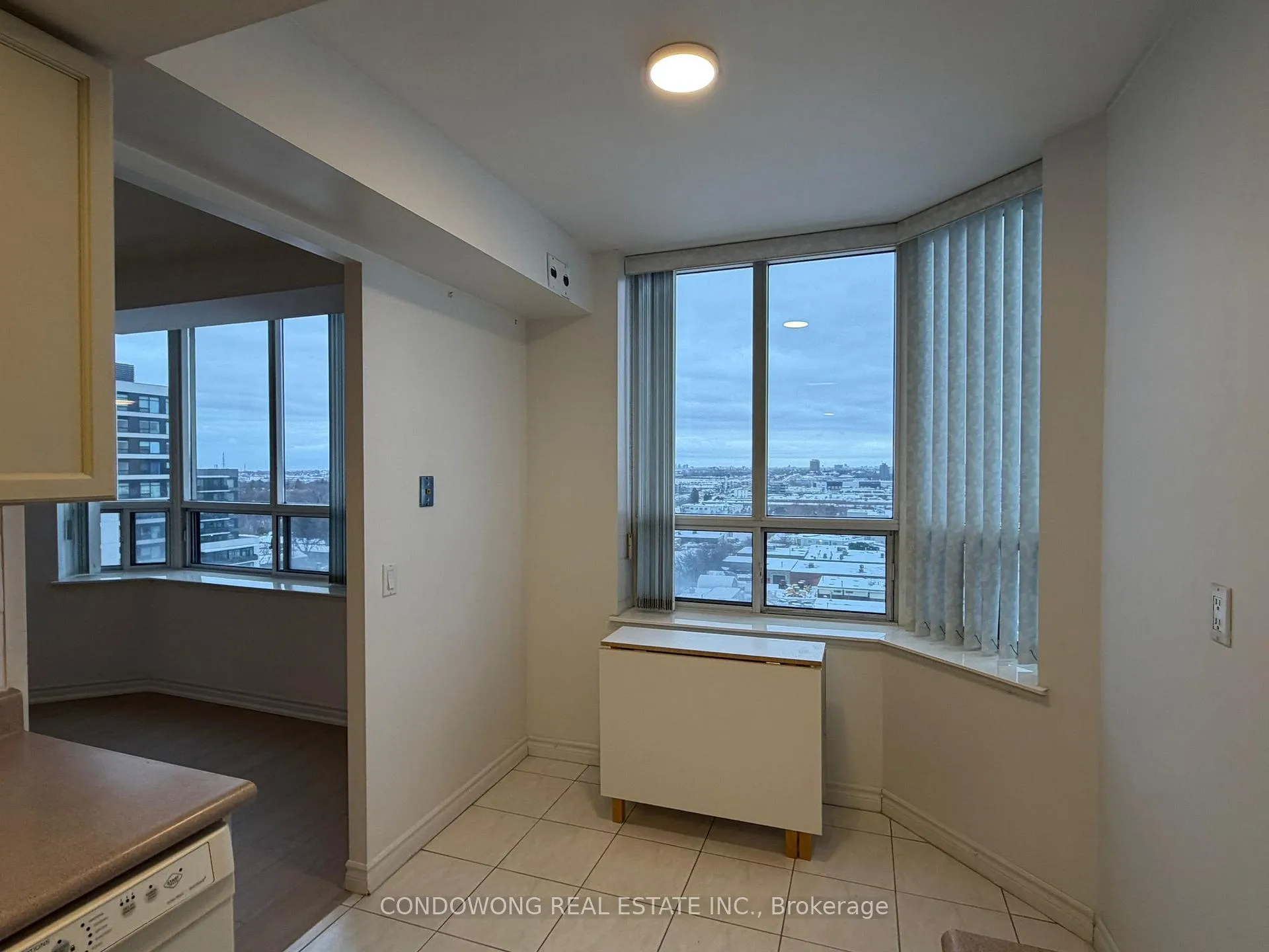 Photo 4 of Unit 1501, 115 Omni Drive, Scarborough, Bendale — HOMEH