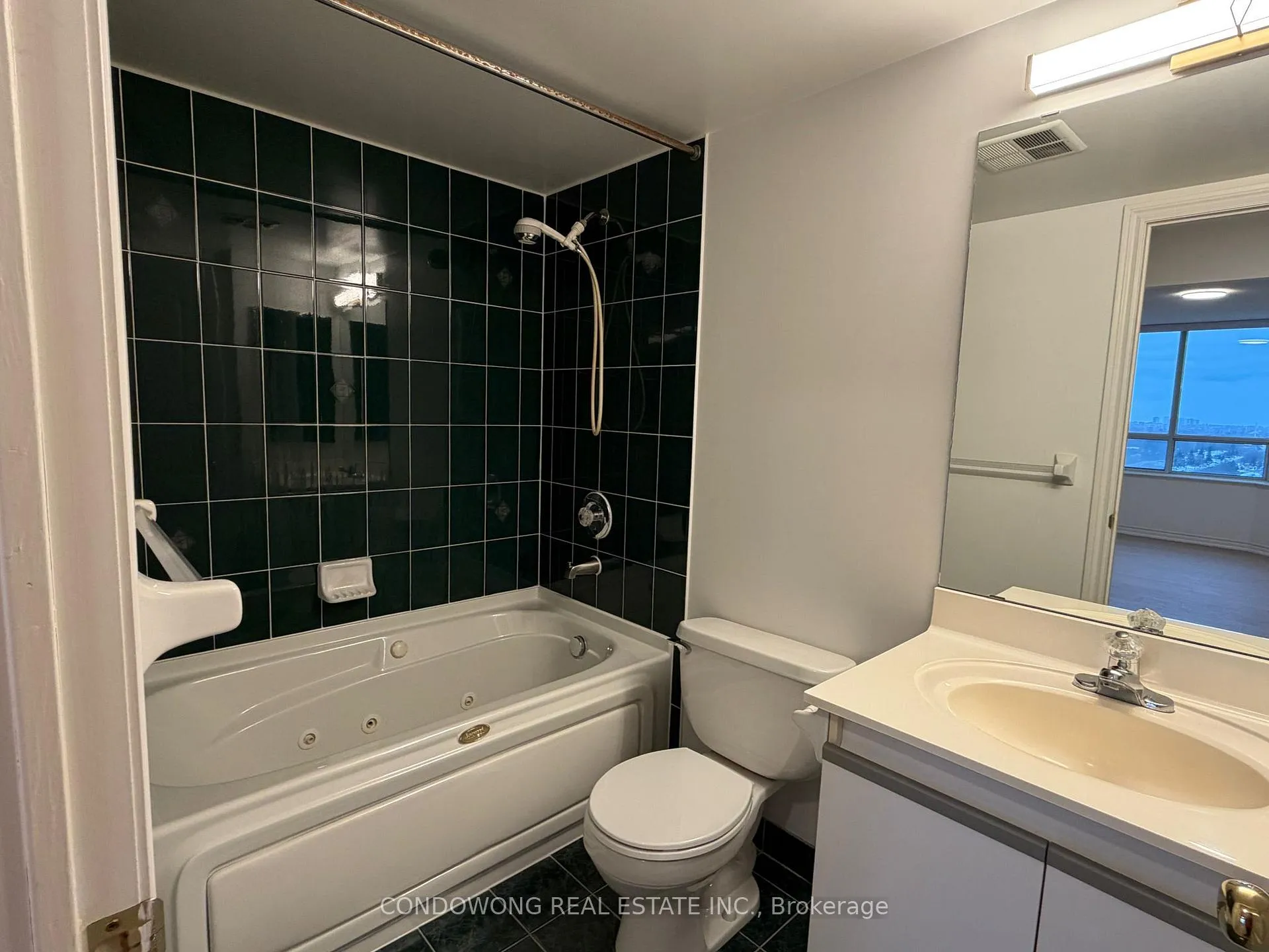 Photo 7 of Unit 1501, 115 Omni Drive, Scarborough, Bendale — HOMEH