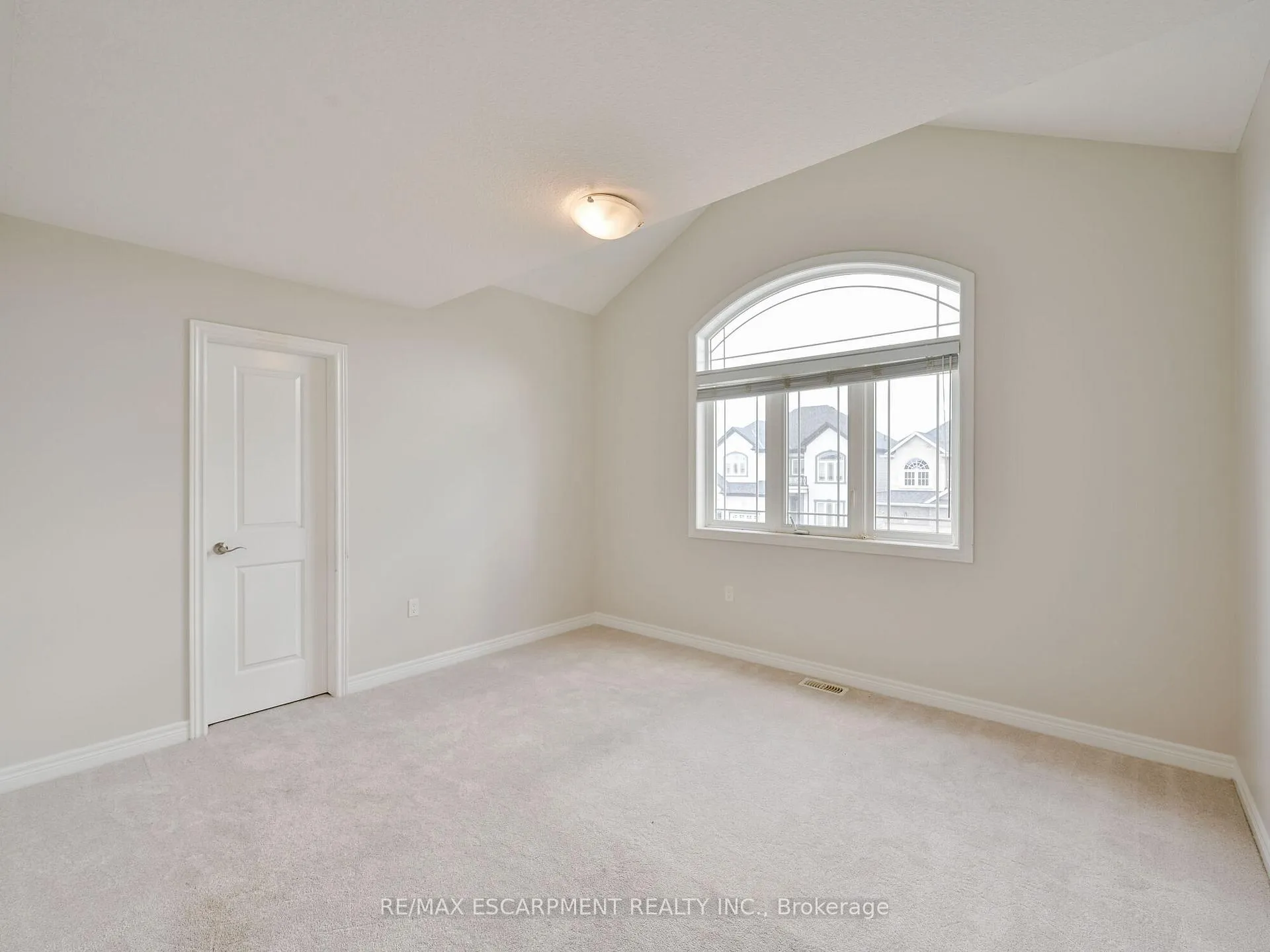 Photo 30 of 56 Dolomiti Court, Hamilton, Rural Glanbrook — HOMEH