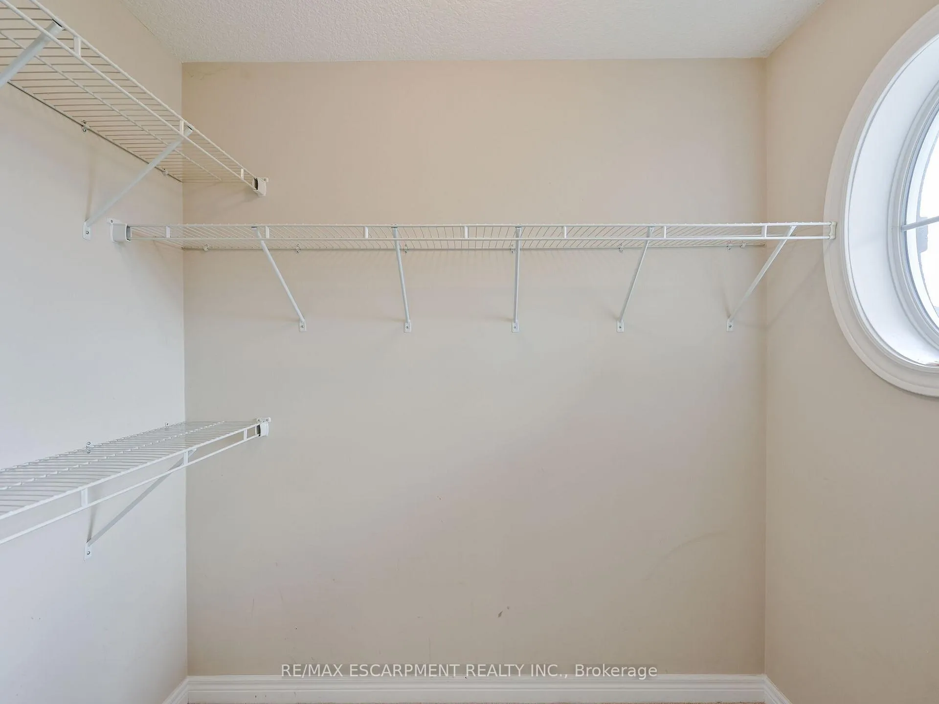 Photo 31 of 56 Dolomiti Court, Hamilton, Rural Glanbrook — HOMEH