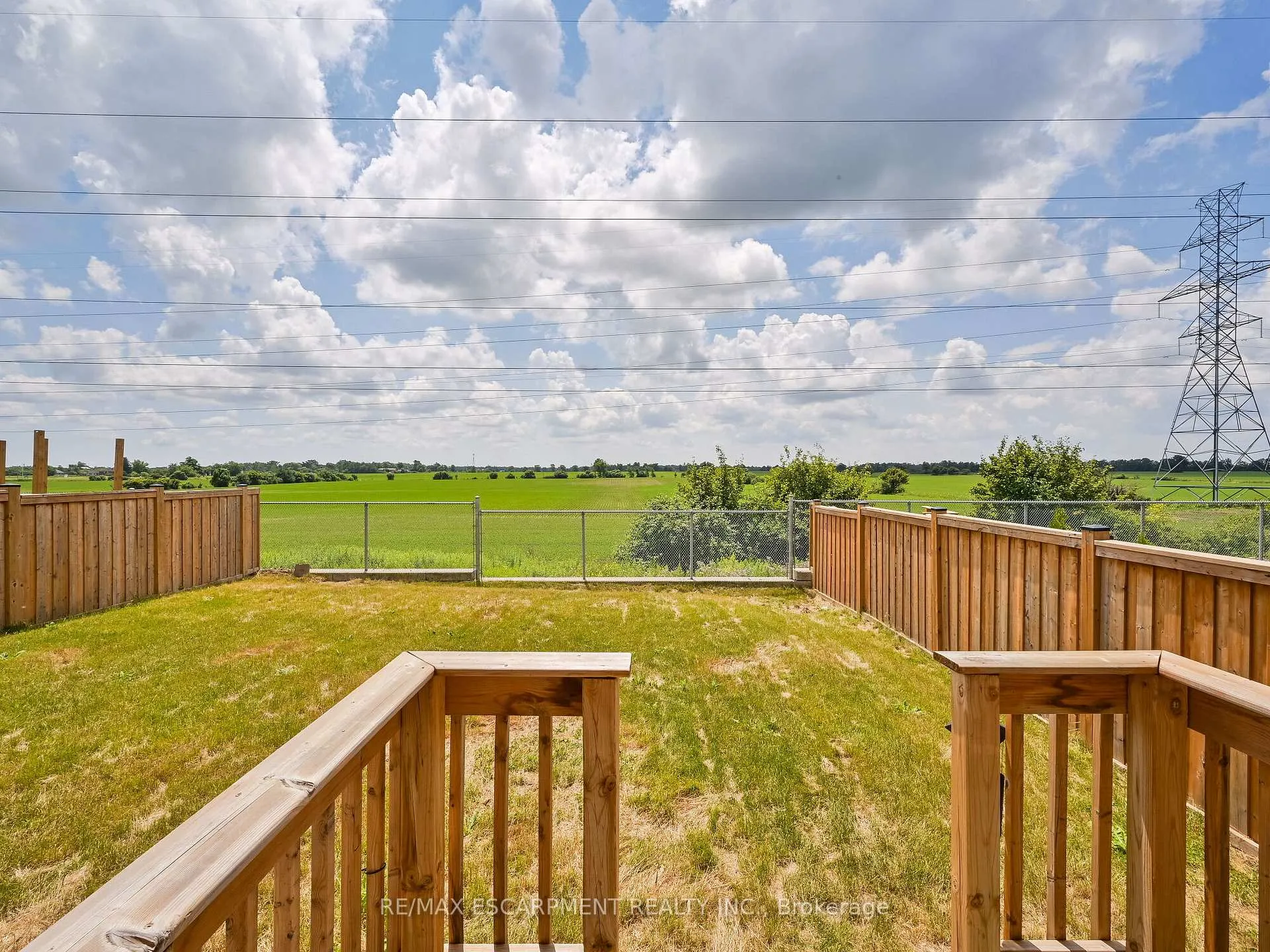 Photo 33 of 56 Dolomiti Court, Hamilton, Rural Glanbrook — HOMEH