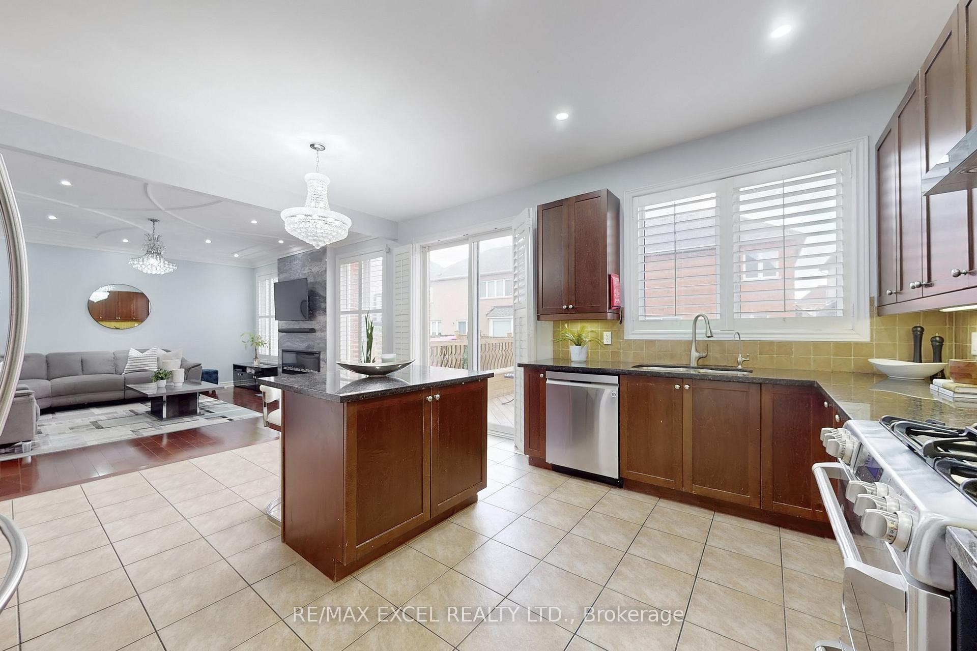 Photo 15 of 25 Lundy Drive, Markham, Box Grove — HOMEH