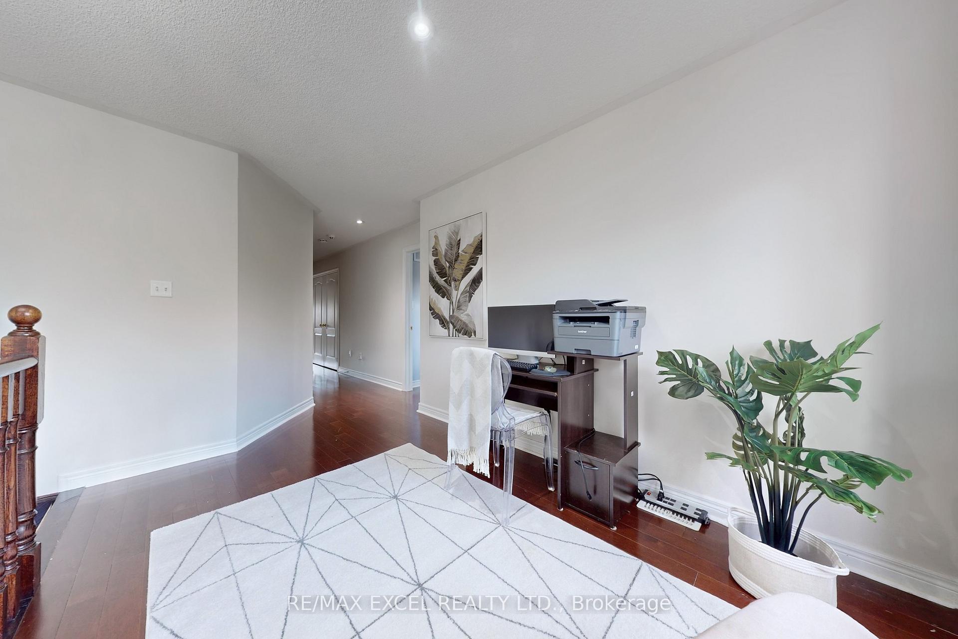 Photo 23 of 25 Lundy Drive, Markham, Box Grove — HOMEH