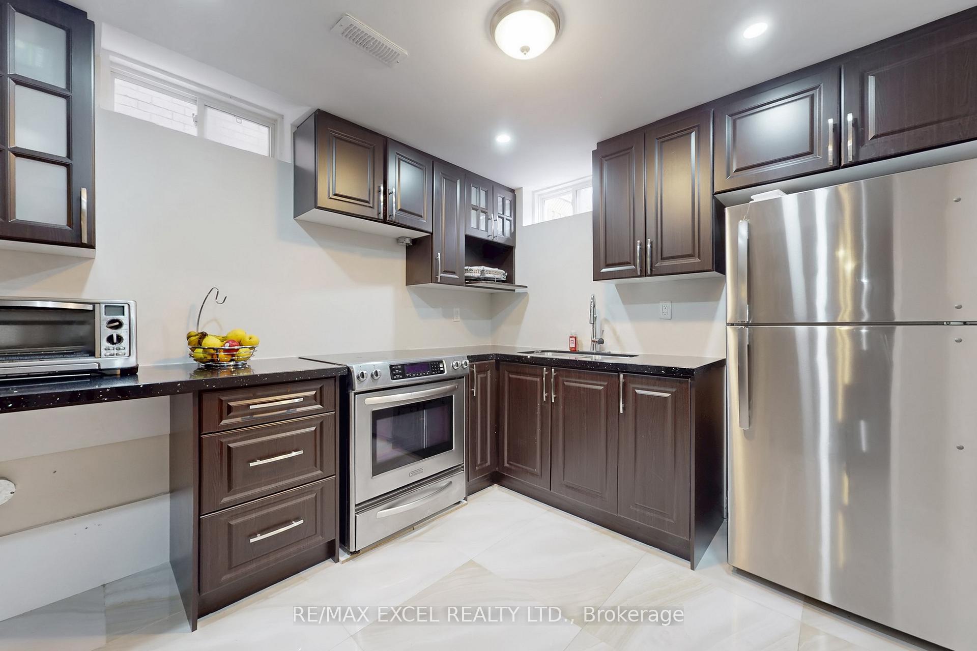Photo 39 of 25 Lundy Drive, Markham, Box Grove — HOMEH