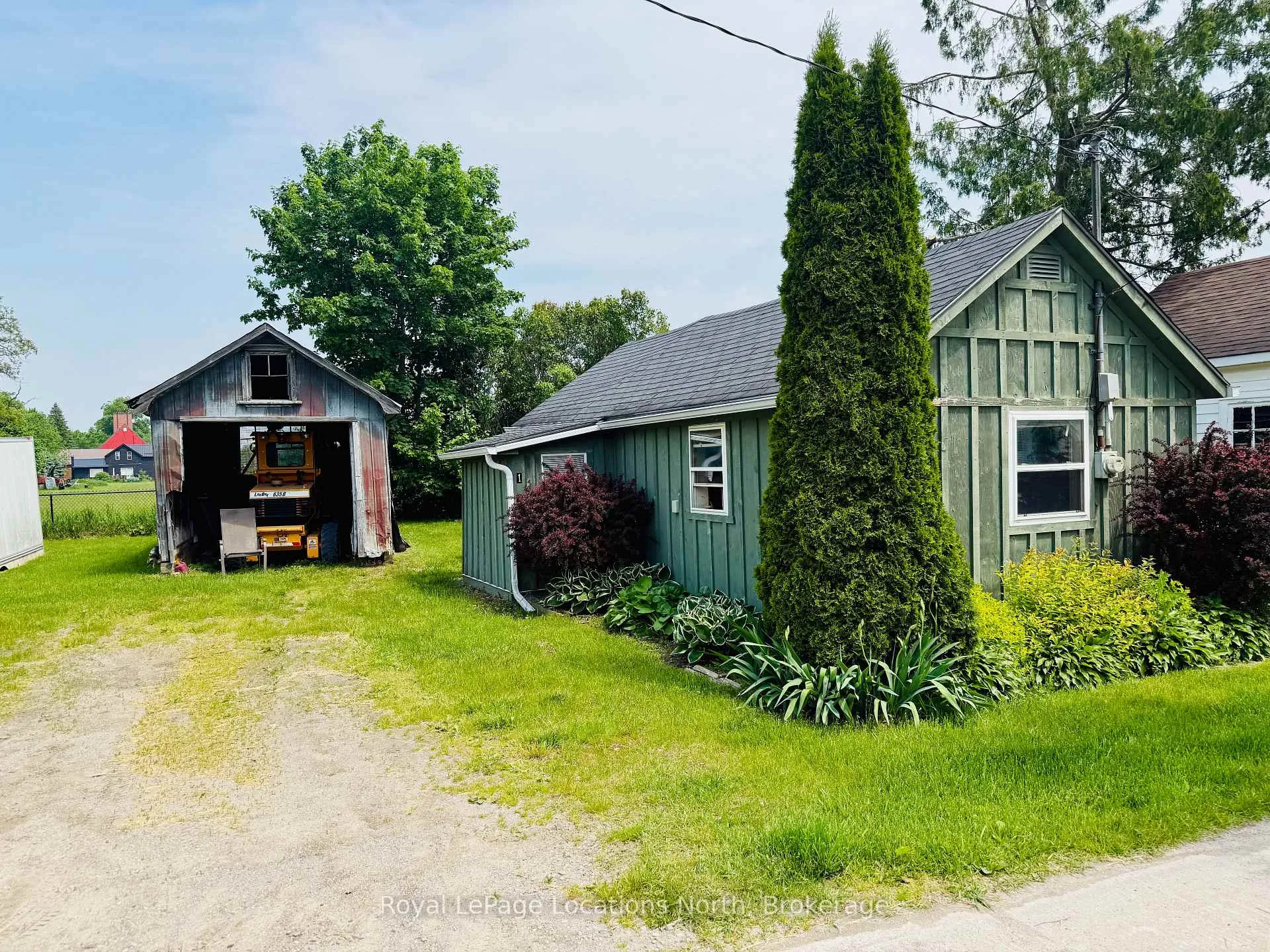 Photo 5 of 177 Collingwood Street, Clearview, Creemore — HOMEH