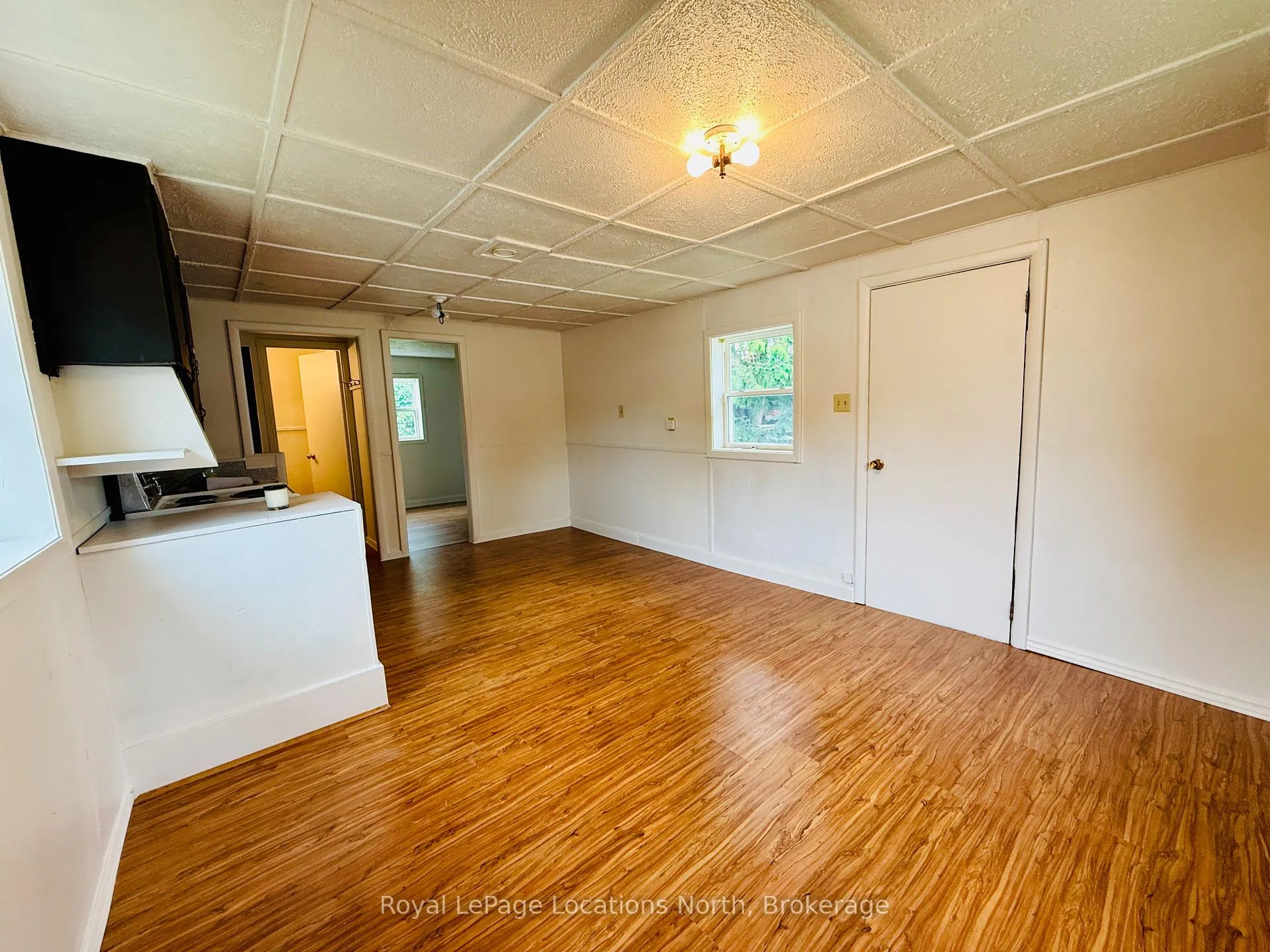 Photo 9 of 177 Collingwood Street, Clearview, Creemore — HOMEH