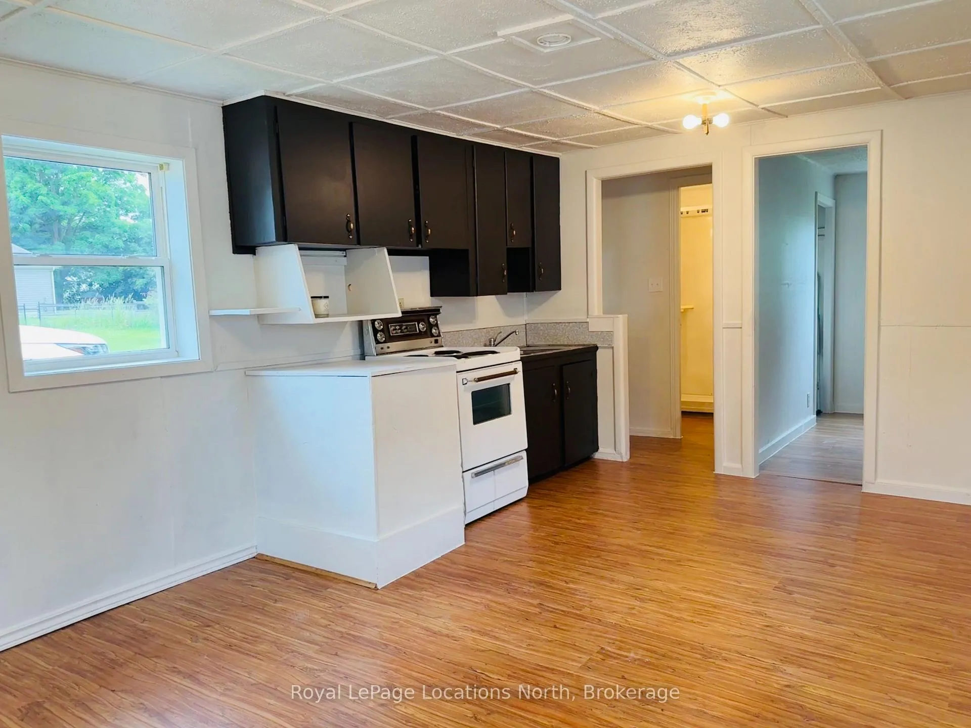 Photo 12 of 177 Collingwood Street, Clearview, Creemore — HOMEH