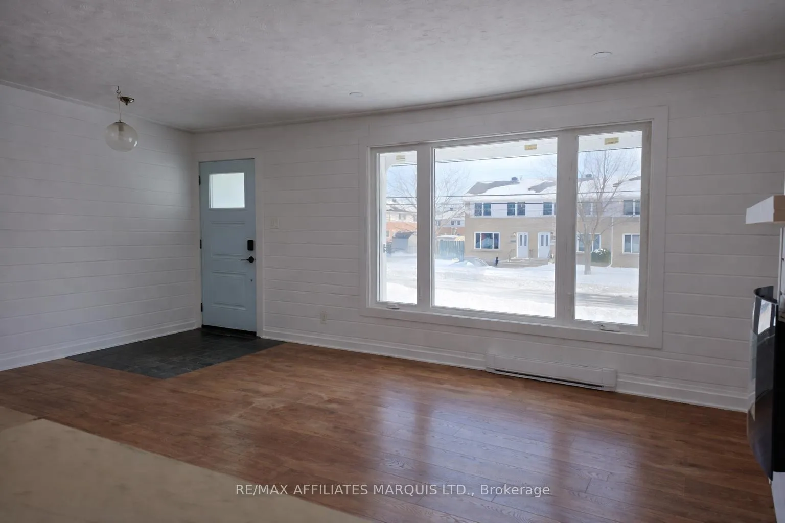 Photo 4 of 1340 Alfred Street, Cornwall — HOMEH