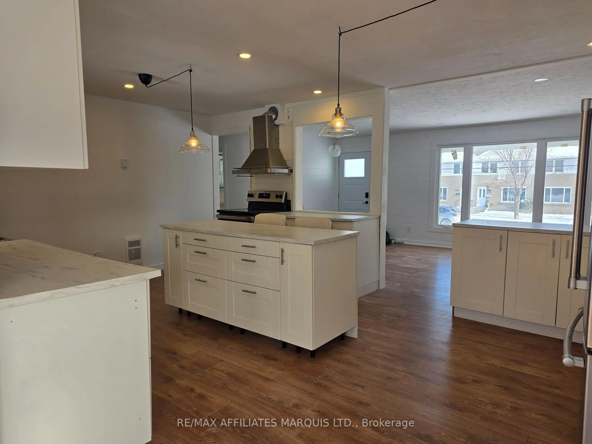 Photo 7 of 1340 Alfred Street, Cornwall — HOMEH