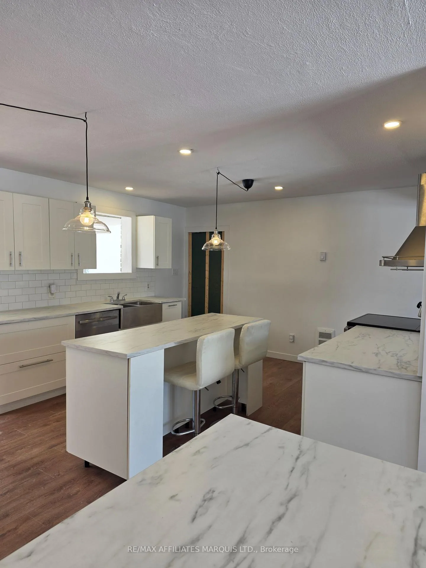 Photo 8 of 1340 Alfred Street, Cornwall — HOMEH