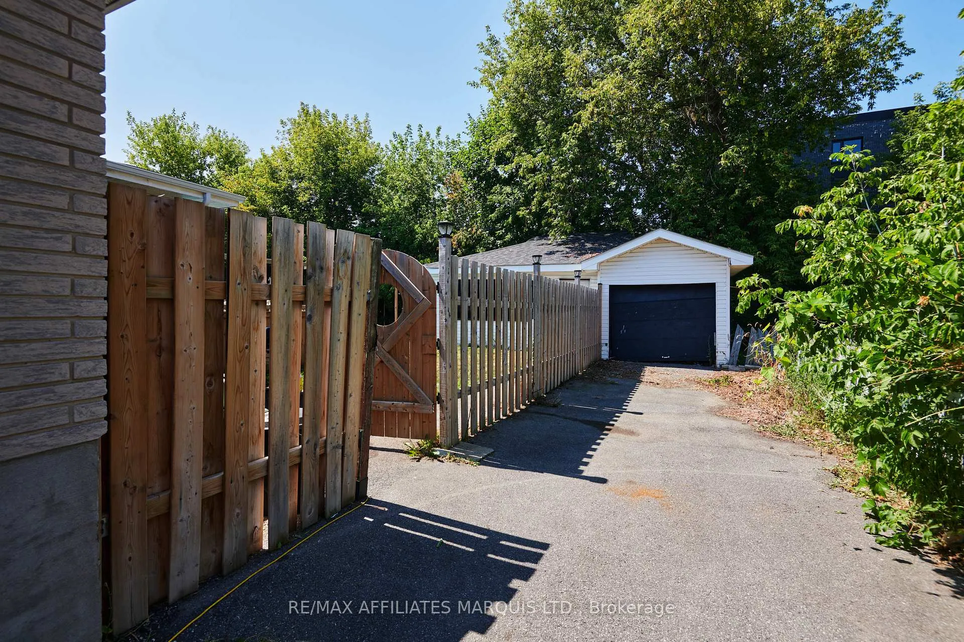 Photo 29 of 1340 Alfred Street, Cornwall — HOMEH
