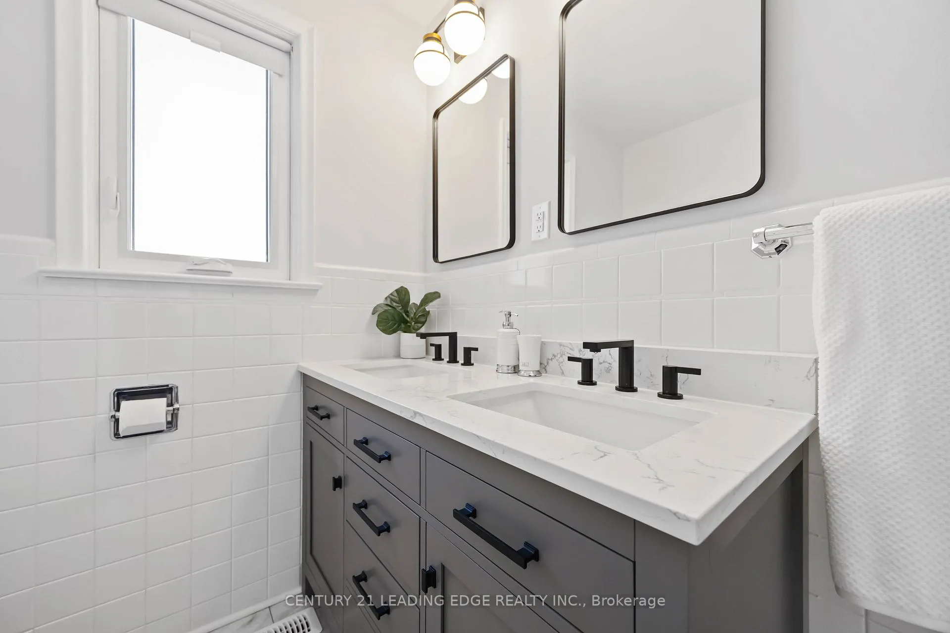 Photo 29 of 12 Arnprior Road, Scarborough, Bendale — HOMEH