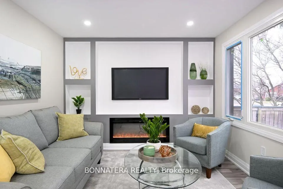 Photo 3 of 705 Limeridge Road E, Hamilton, Lawfield — HOMEH