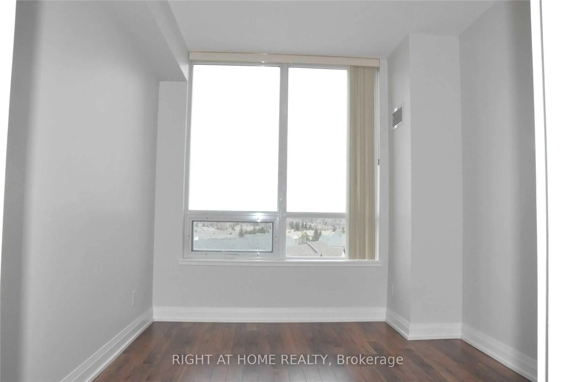 Photo 5 of Unit 712, 75 North Park Road, Vaughan, Beverley Glen — HOMEH
