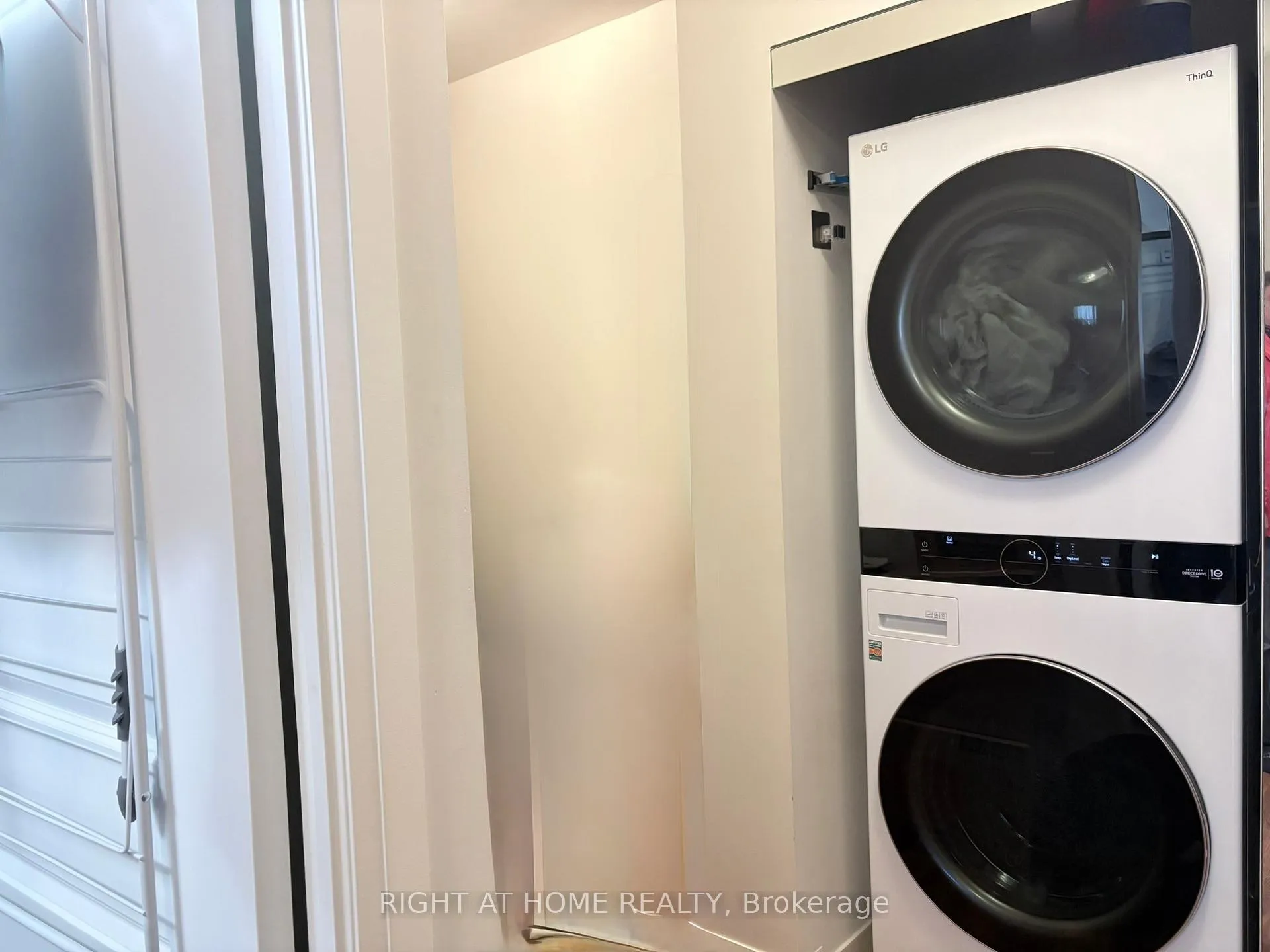 Photo 10 of Unit 712, 75 North Park Road, Vaughan, Beverley Glen — HOMEH