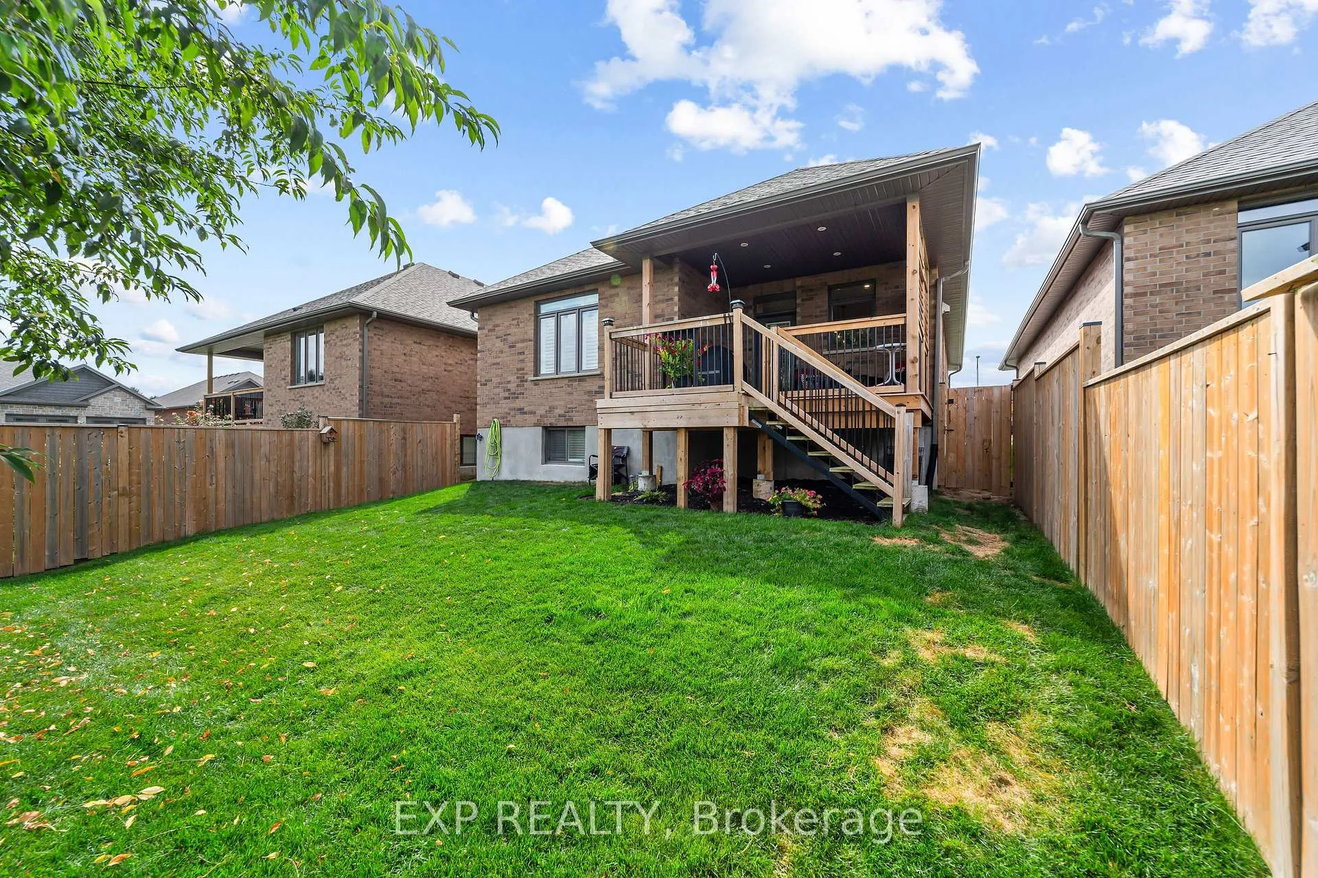 Photo 4 of Unit 26, 159 Collins Way, Strathroy-Caradoc, SE — HOMEH