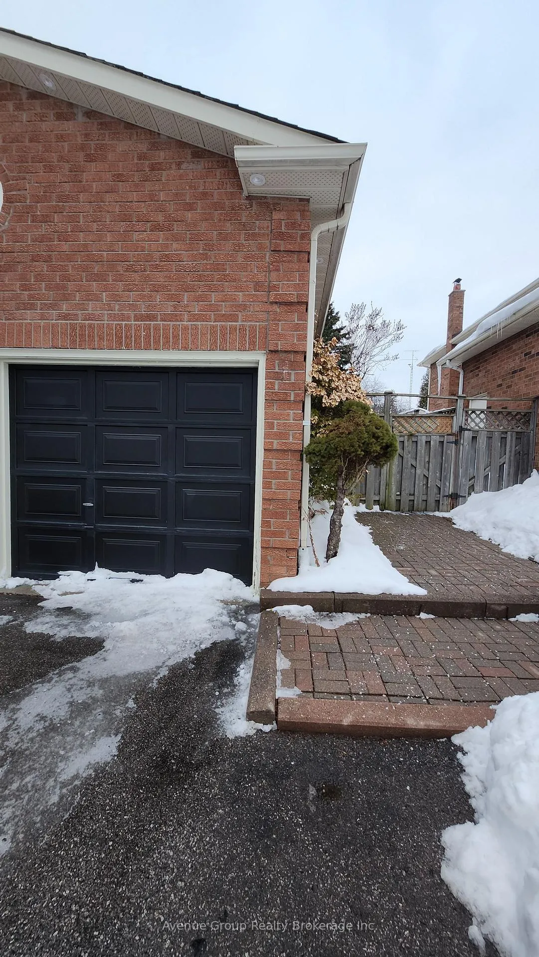 Photo 2 of Unit Bsmt, 508 Lightfoot Place, Pickering, Woodlands — HOMEH