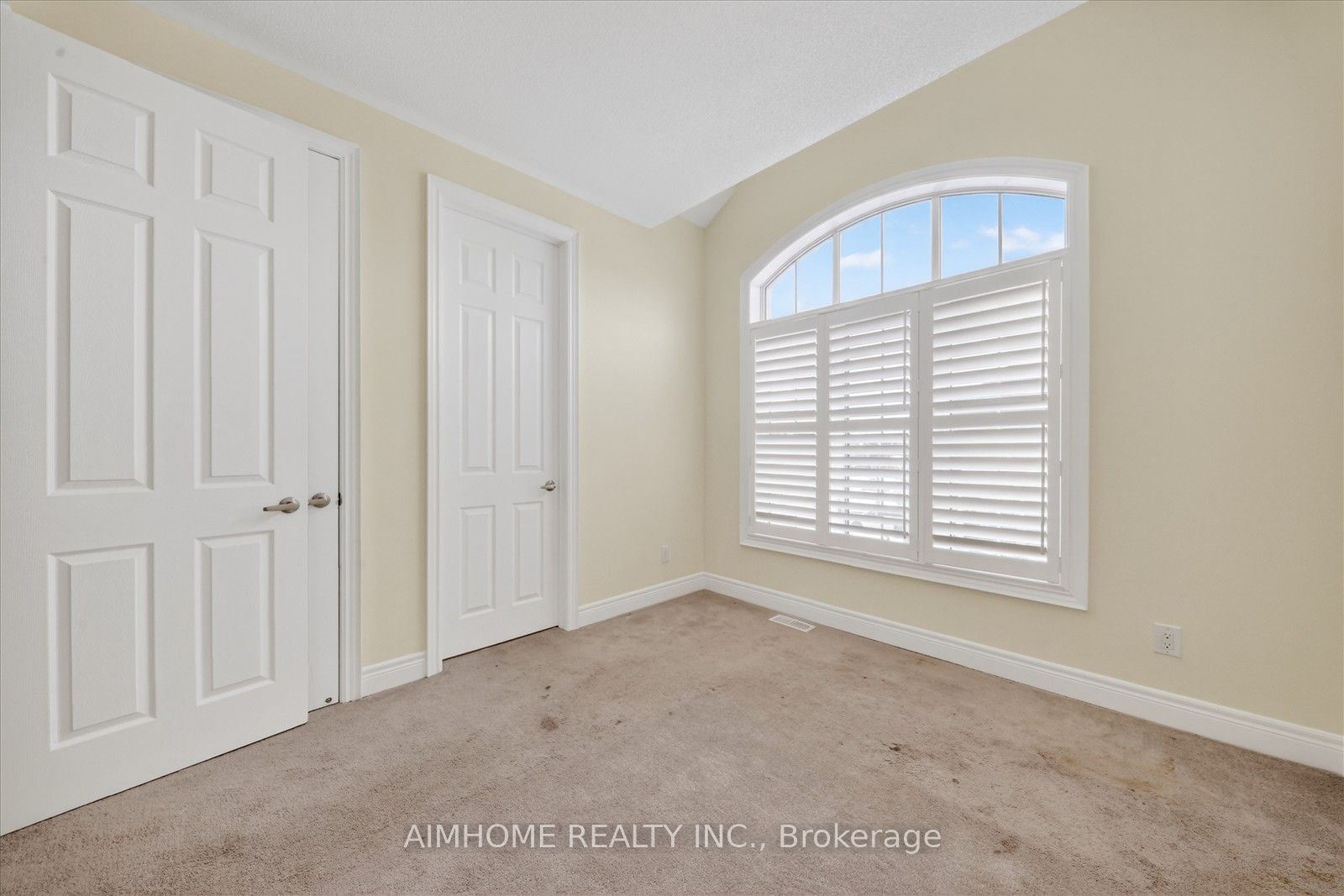 Photo 28 of 94 Brabin Circle, Whitby, Rural Whitby — HOMEH