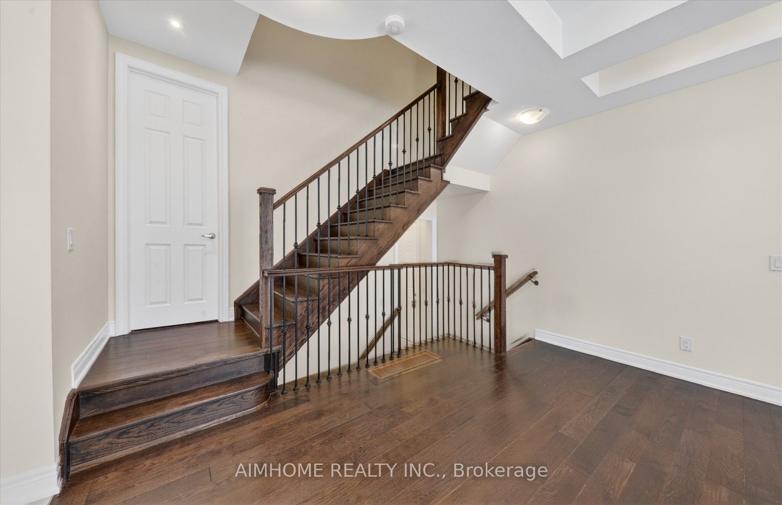 Photo 19 of 94 Brabin Circle, Whitby, Rural Whitby — HOMEH
