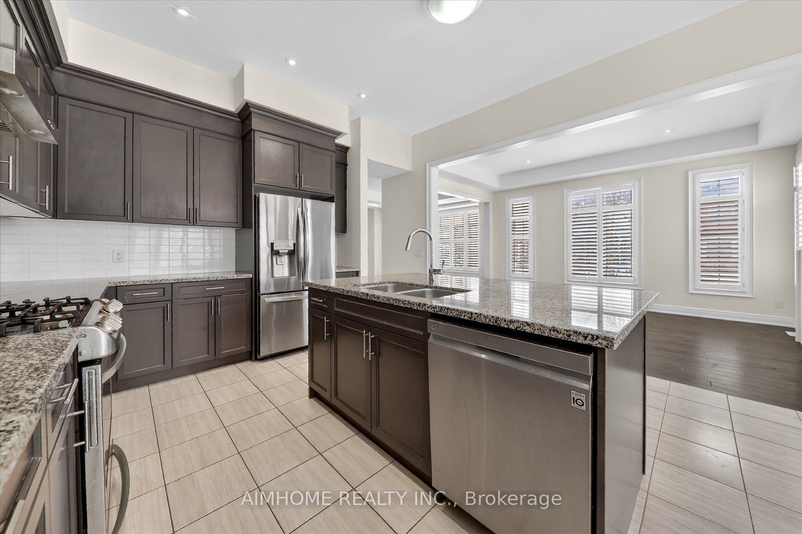 Photo 16 of 94 Brabin Circle, Whitby, Rural Whitby — HOMEH