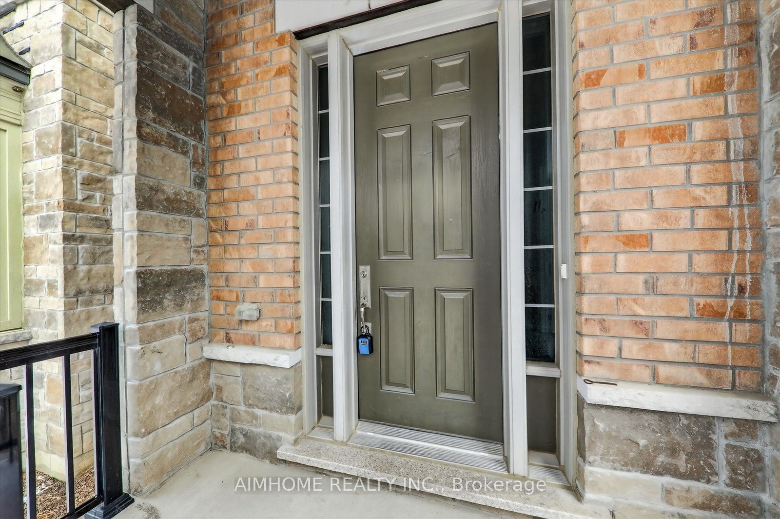 Photo 5 of 94 Brabin Circle, Whitby, Rural Whitby — HOMEH
