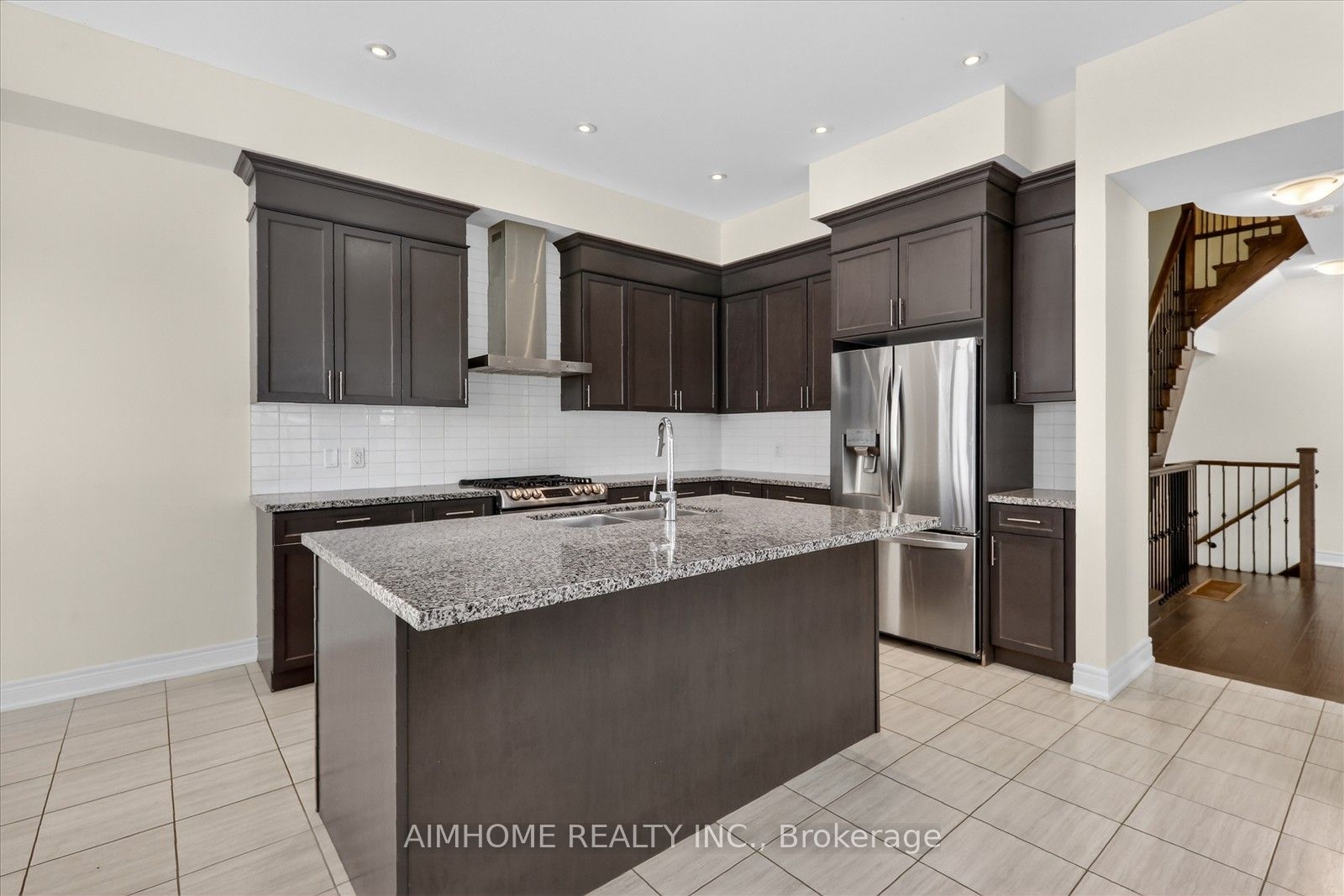 Photo 14 of 94 Brabin Circle, Whitby, Rural Whitby — HOMEH