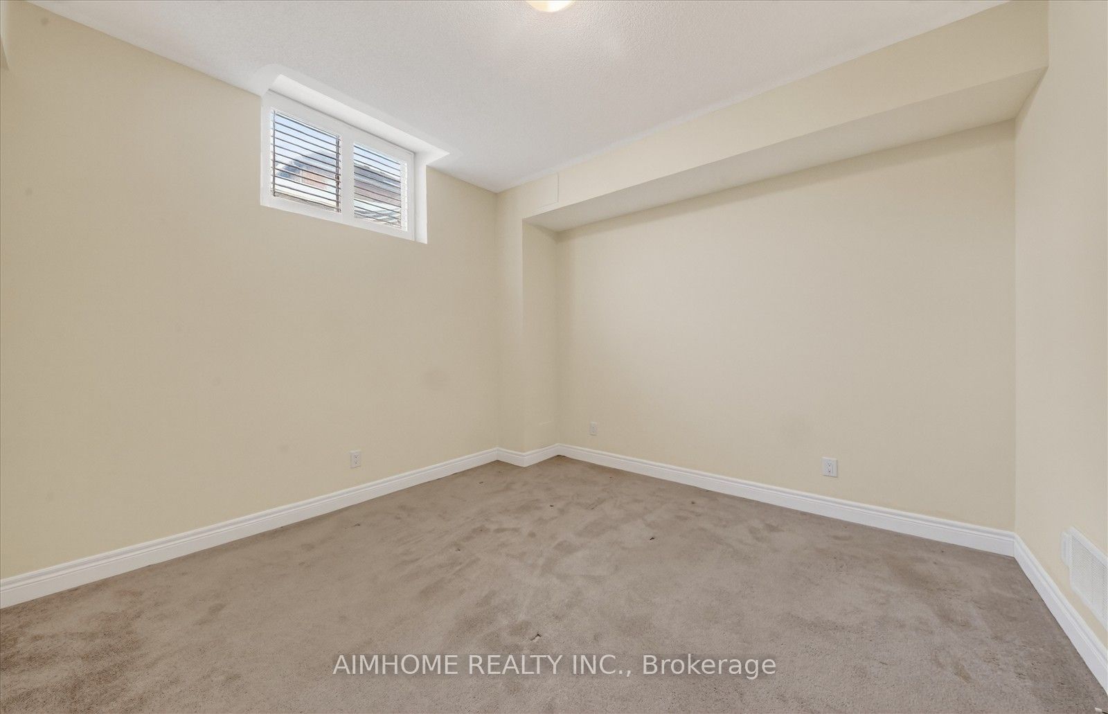 Photo 38 of 94 Brabin Circle, Whitby, Rural Whitby — HOMEH