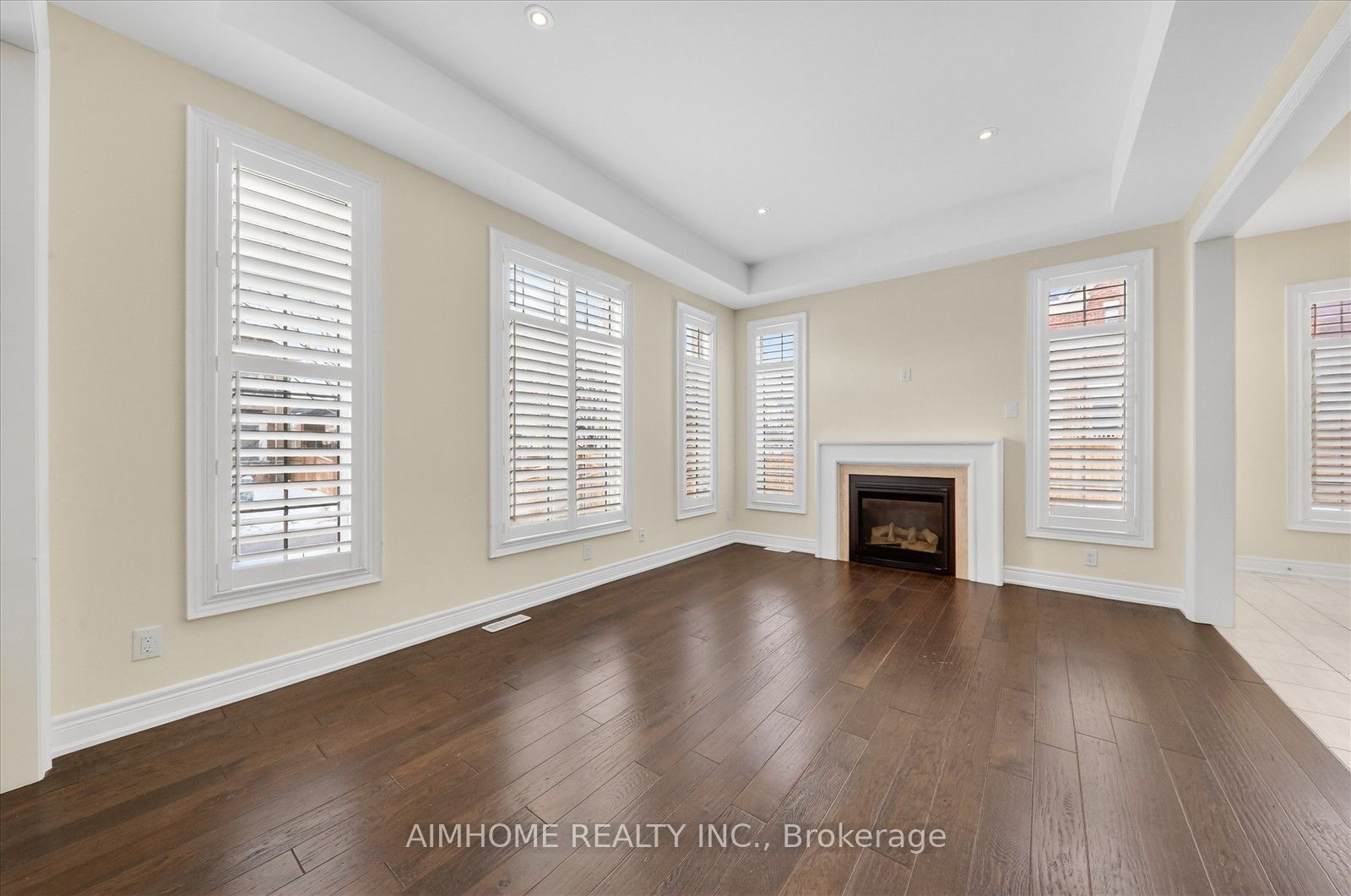 Photo 11 of 94 Brabin Circle, Whitby, Rural Whitby — HOMEH