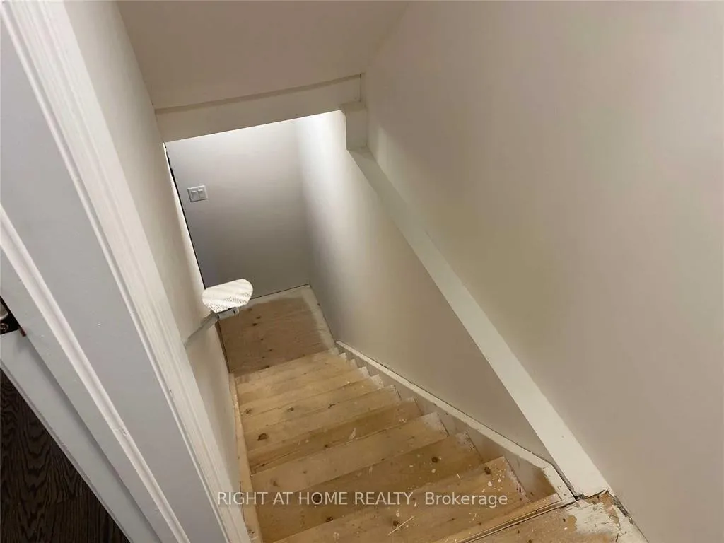 Photo 31 of 12 Pony Farm Drive, Etobicoke, Willowridge-Martingrove-Richview — HOMEH