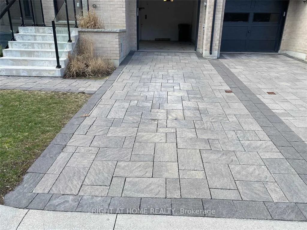 Photo 33 of 12 Pony Farm Drive, Etobicoke, Willowridge-Martingrove-Richview — HOMEH