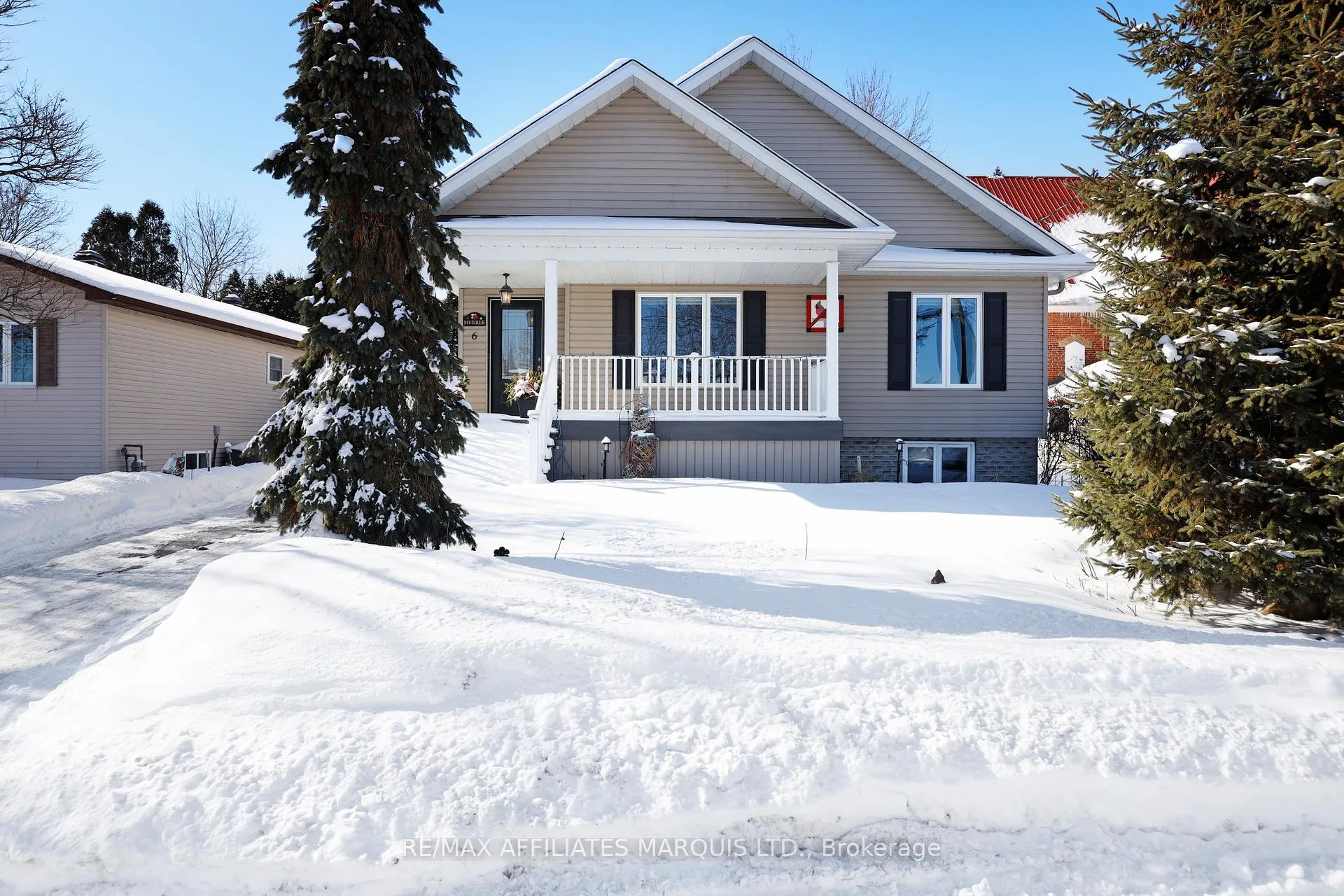 Photo 1 of 6 Head Street, South Glengarry, Lancaster — HOMEH
