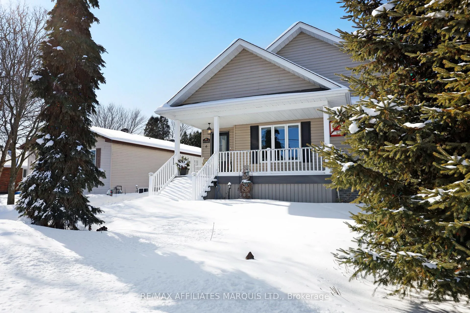 Photo 2 of 6 Head Street, South Glengarry, Lancaster — HOMEH