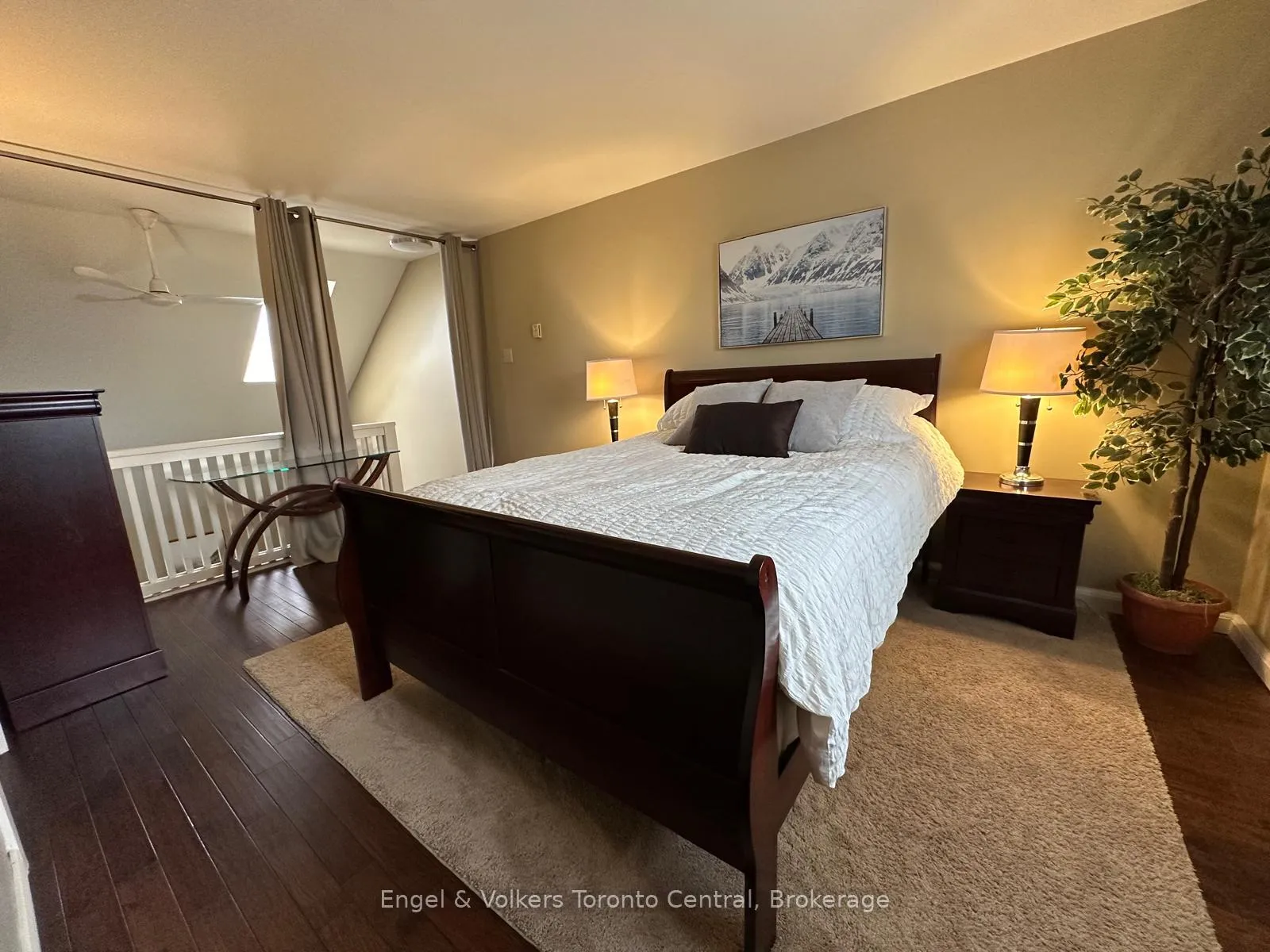 Photo 22 of 200 Escarpment Crescent, Collingwood — HOMEH
