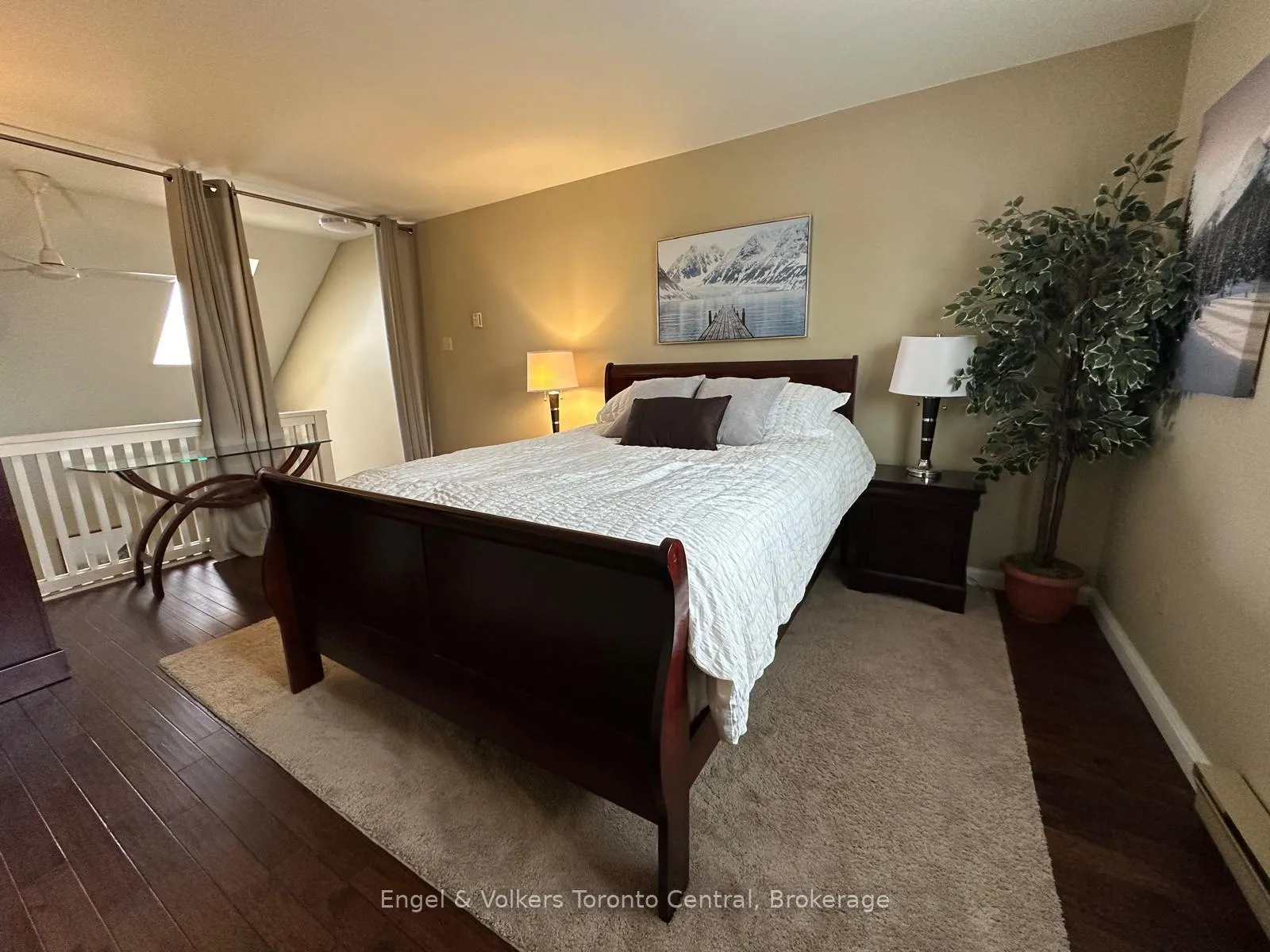 Photo 23 of 200 Escarpment Crescent, Collingwood — HOMEH